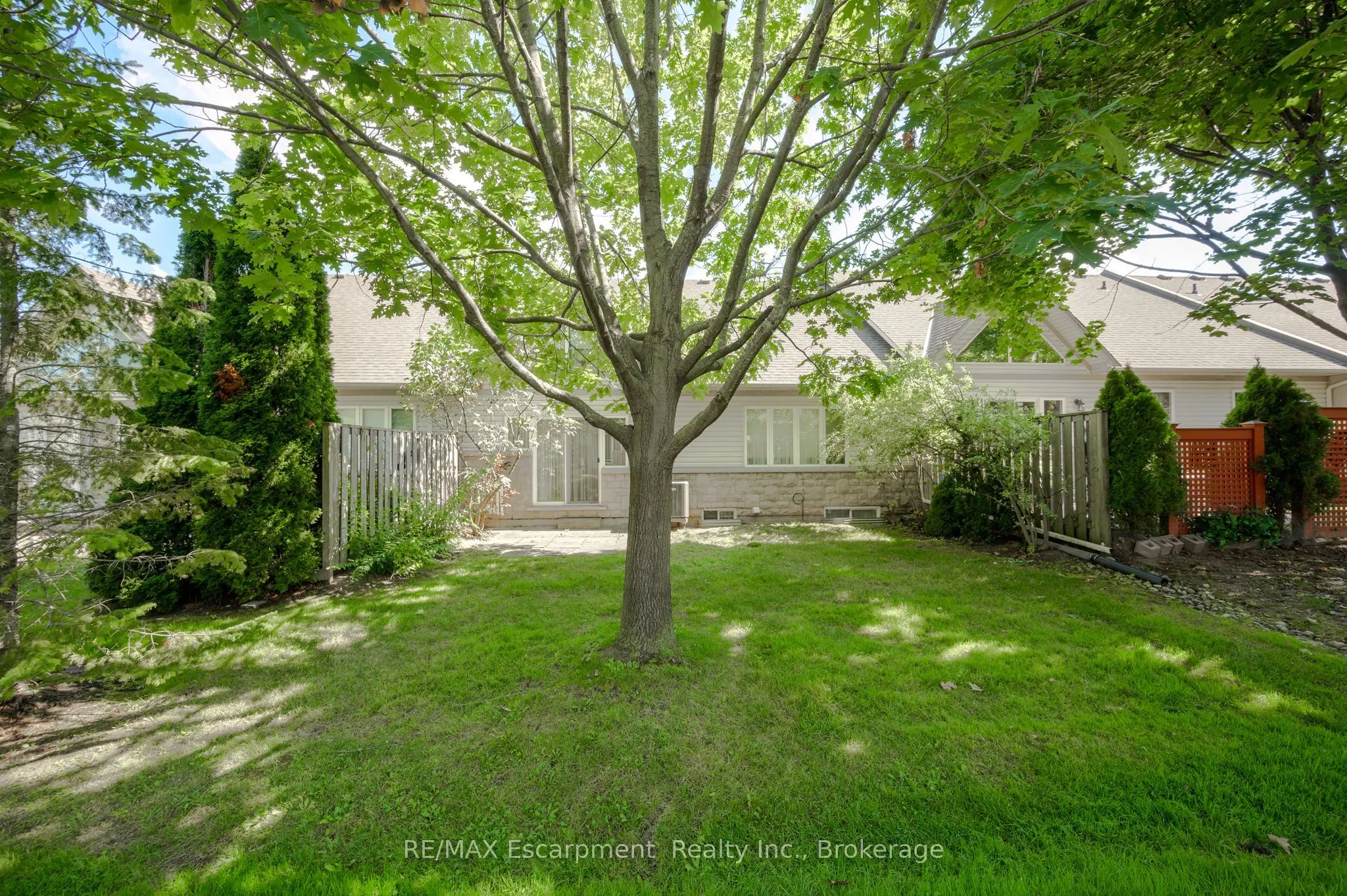 212 Stonehenge Drive, #18