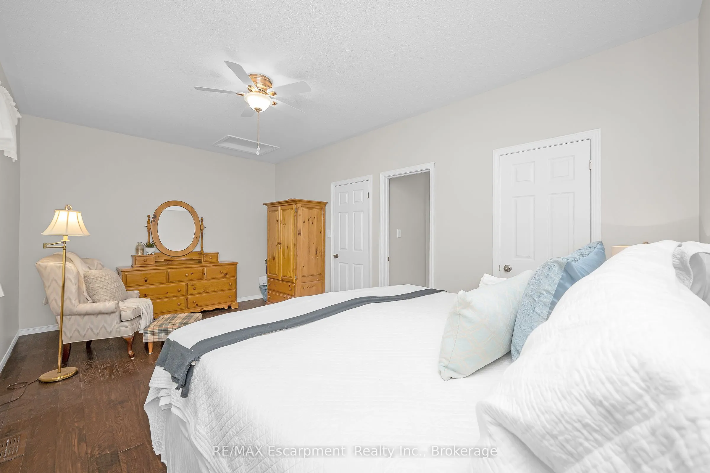 212 Stonehenge Drive, #18