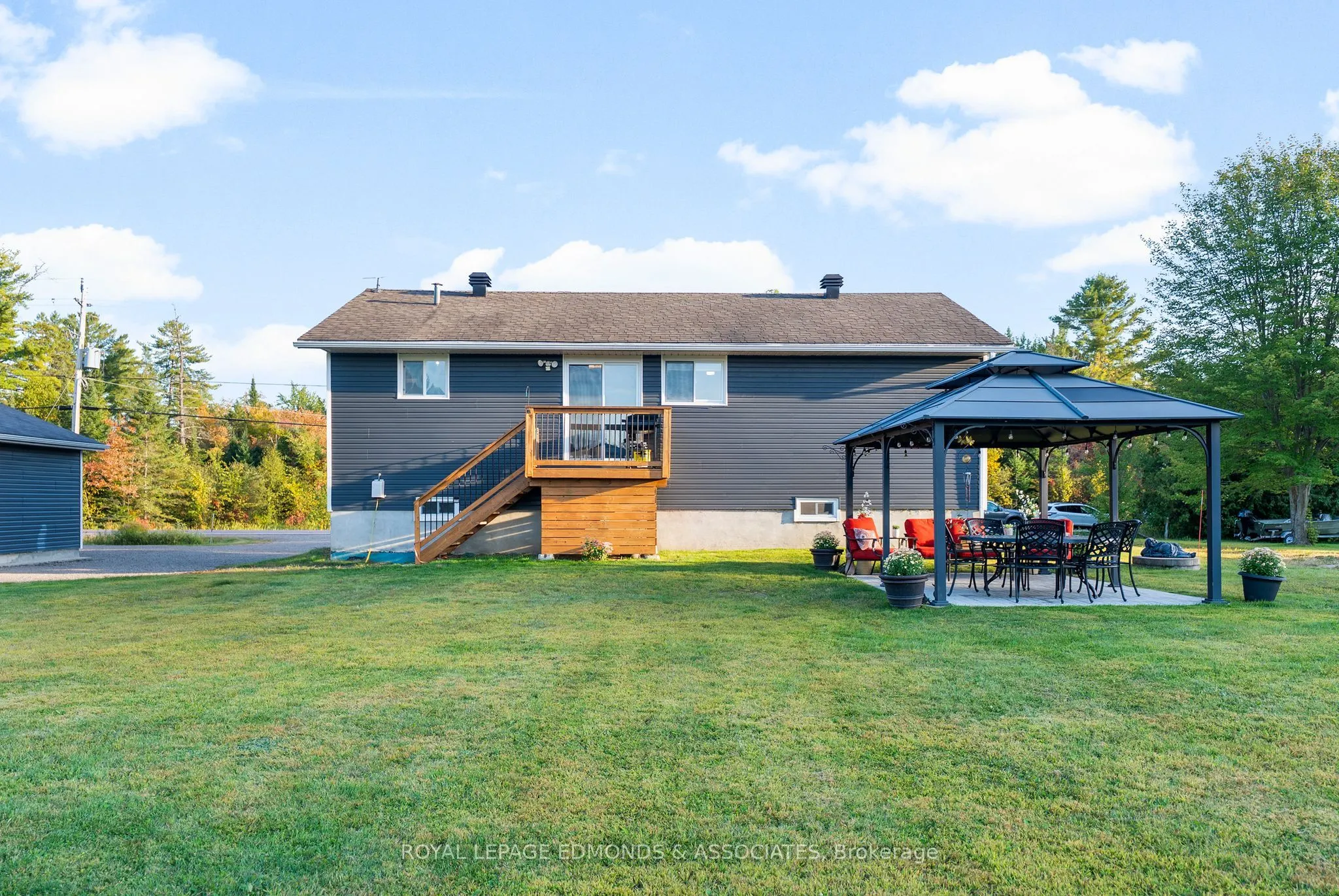 600 Achray Road