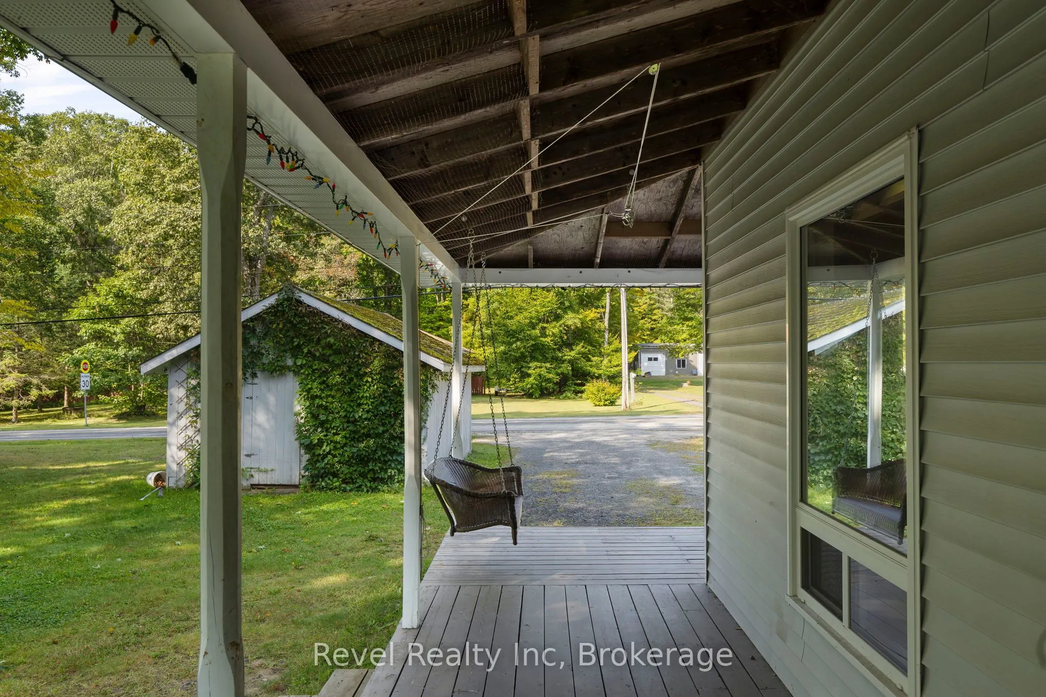 19 Sandy Plains Road