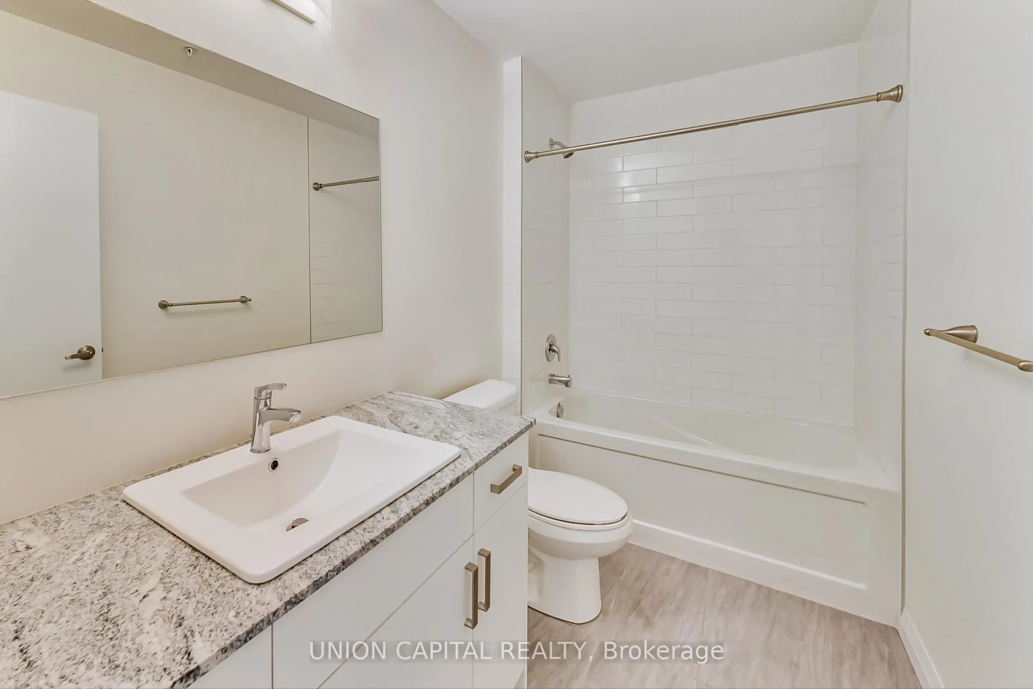 60 Charles Street W, #801