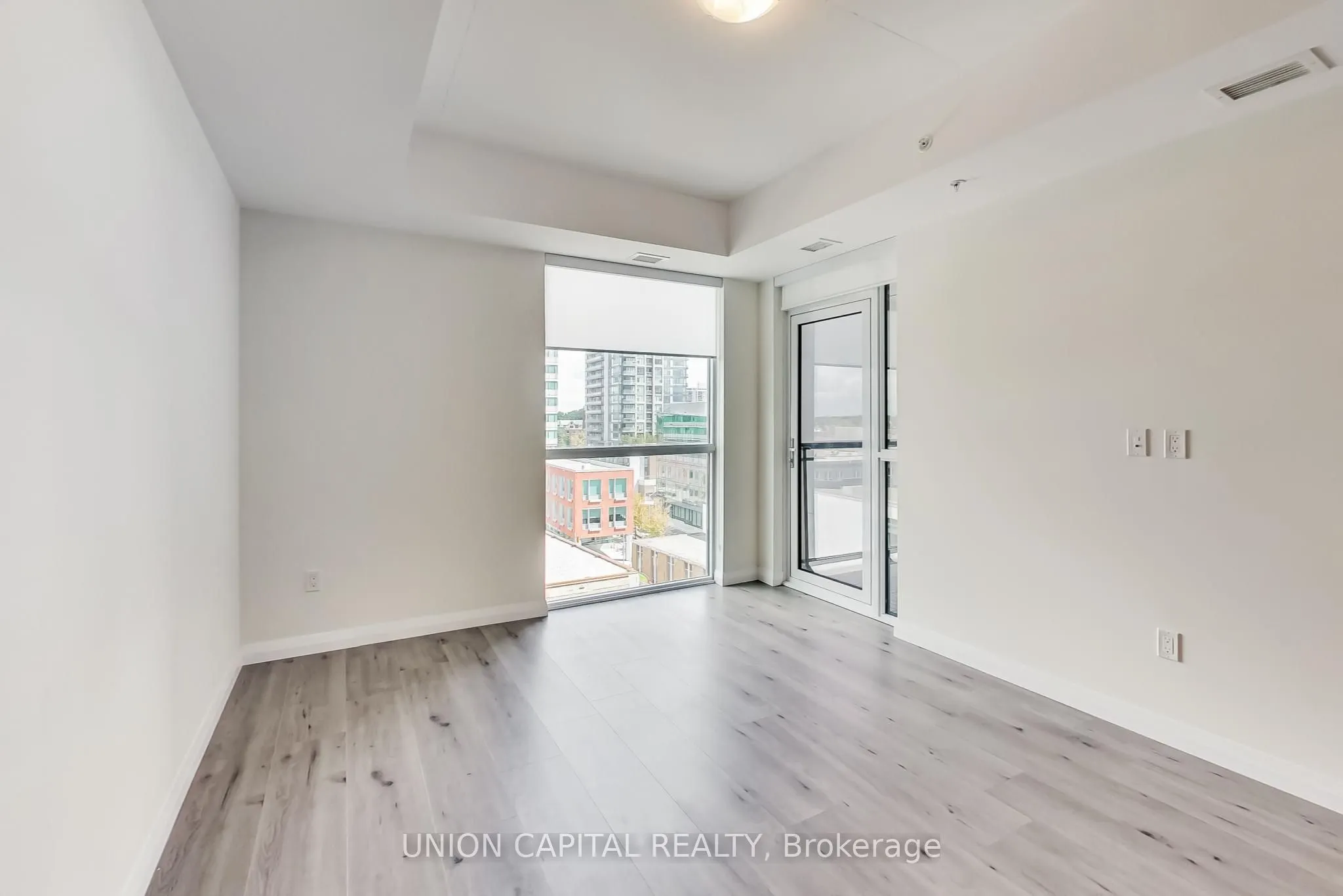 60 Charles Street W, #801