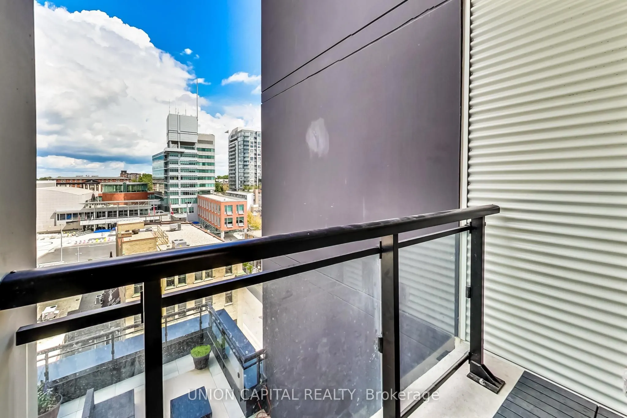 60 Charles Street W, #801