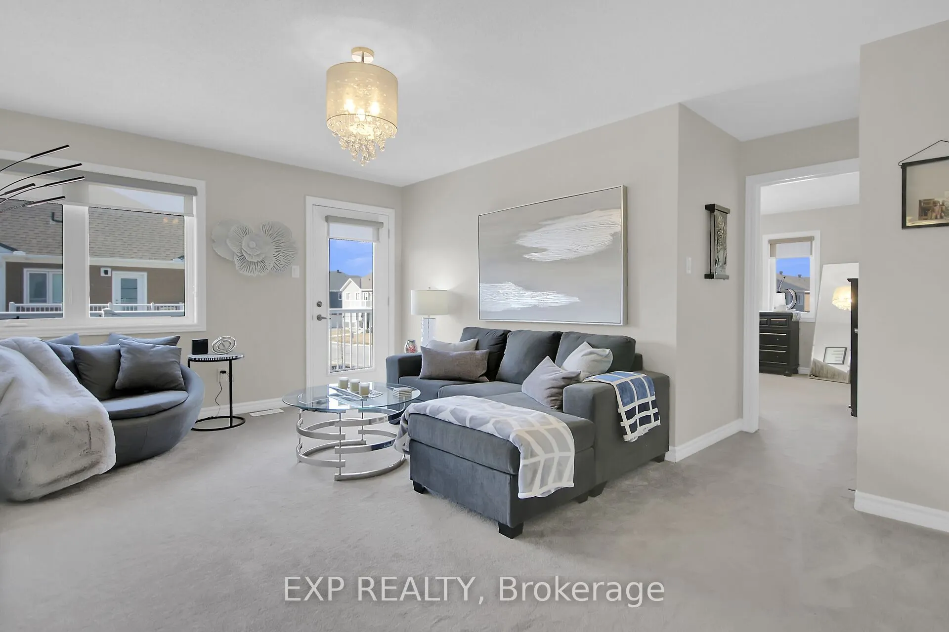 814 Bascule Place