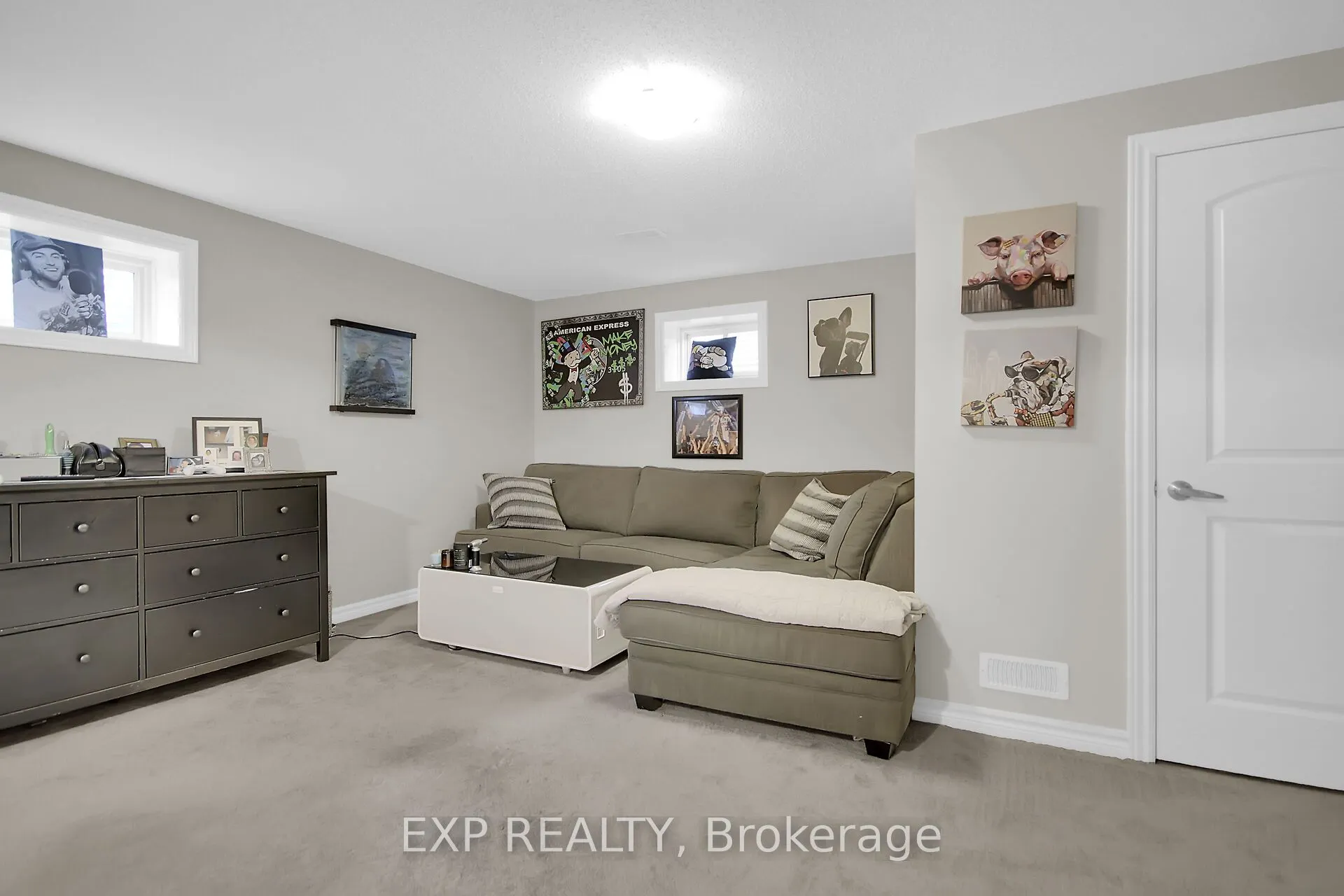 814 Bascule Place