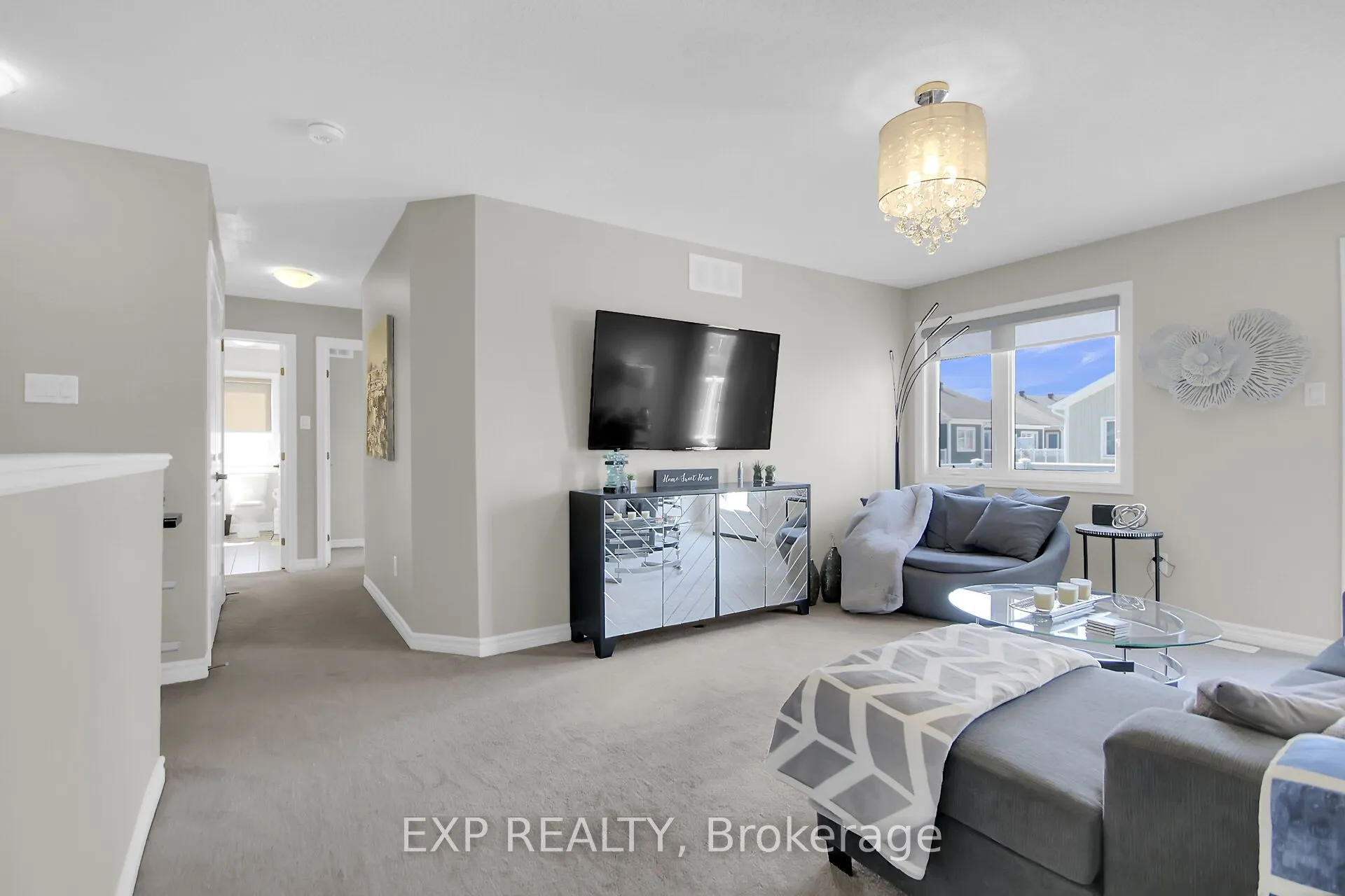 814 Bascule Place
