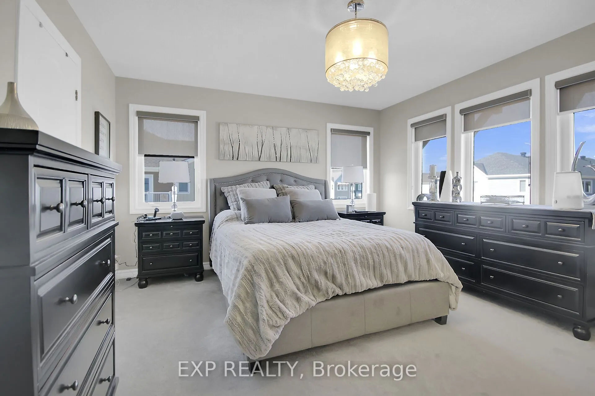 814 Bascule Place