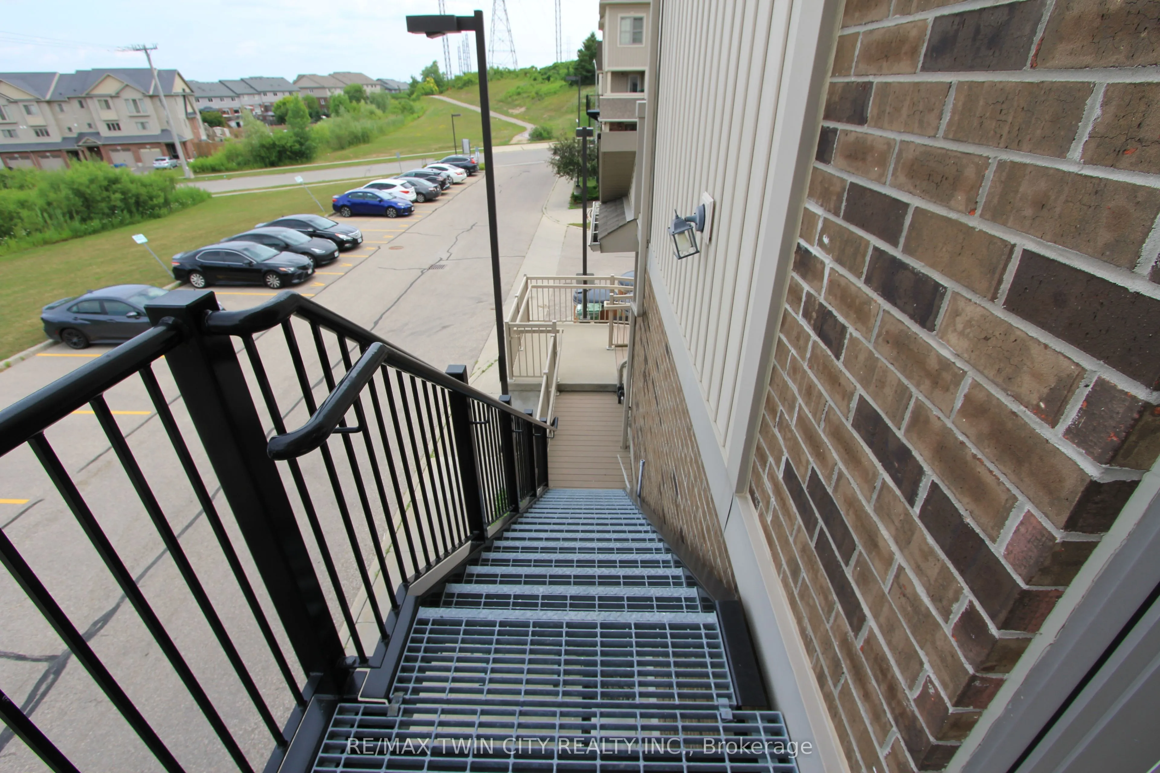 255 Maitland Street, #3E