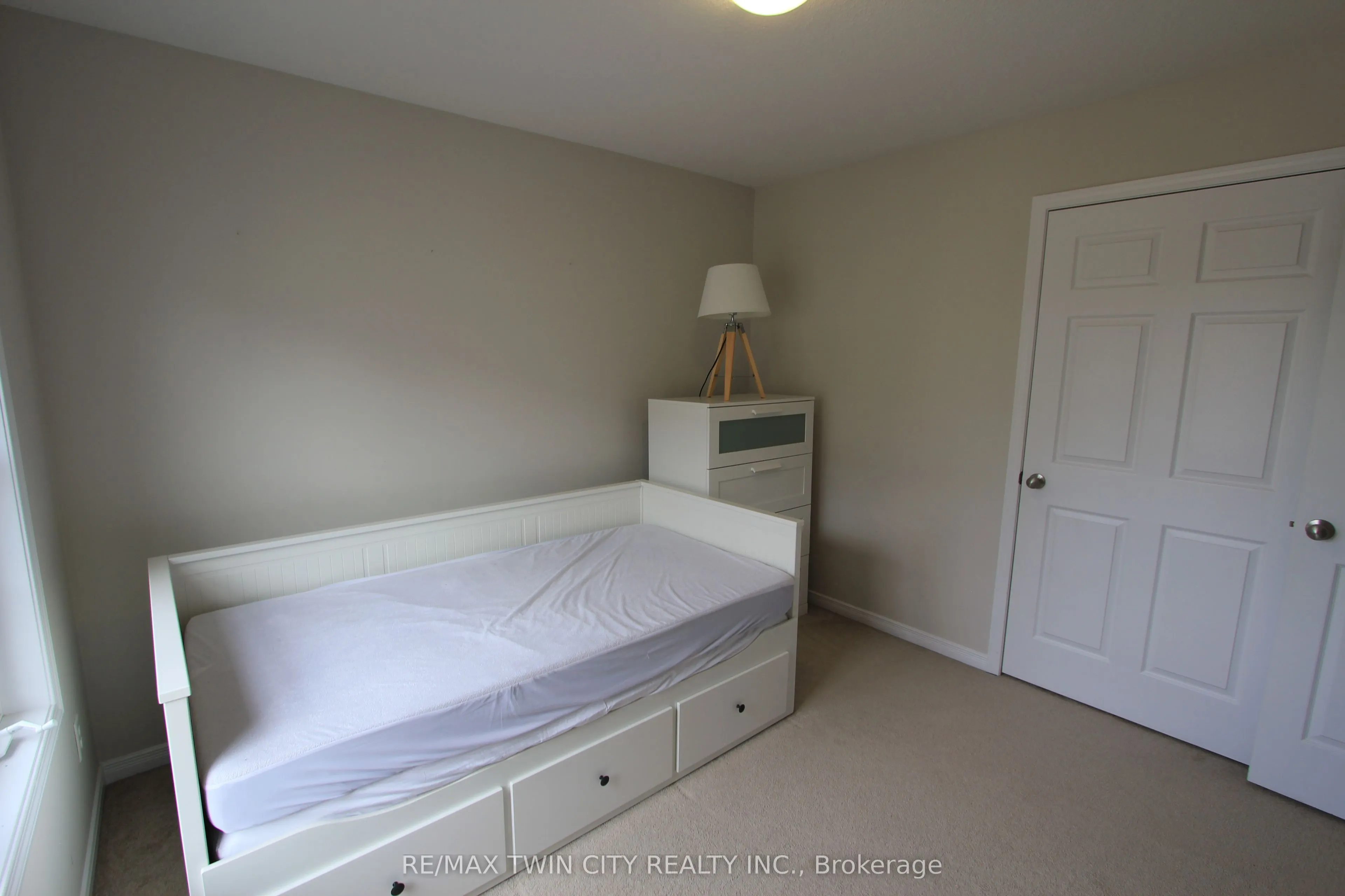 255 Maitland Street, #3E