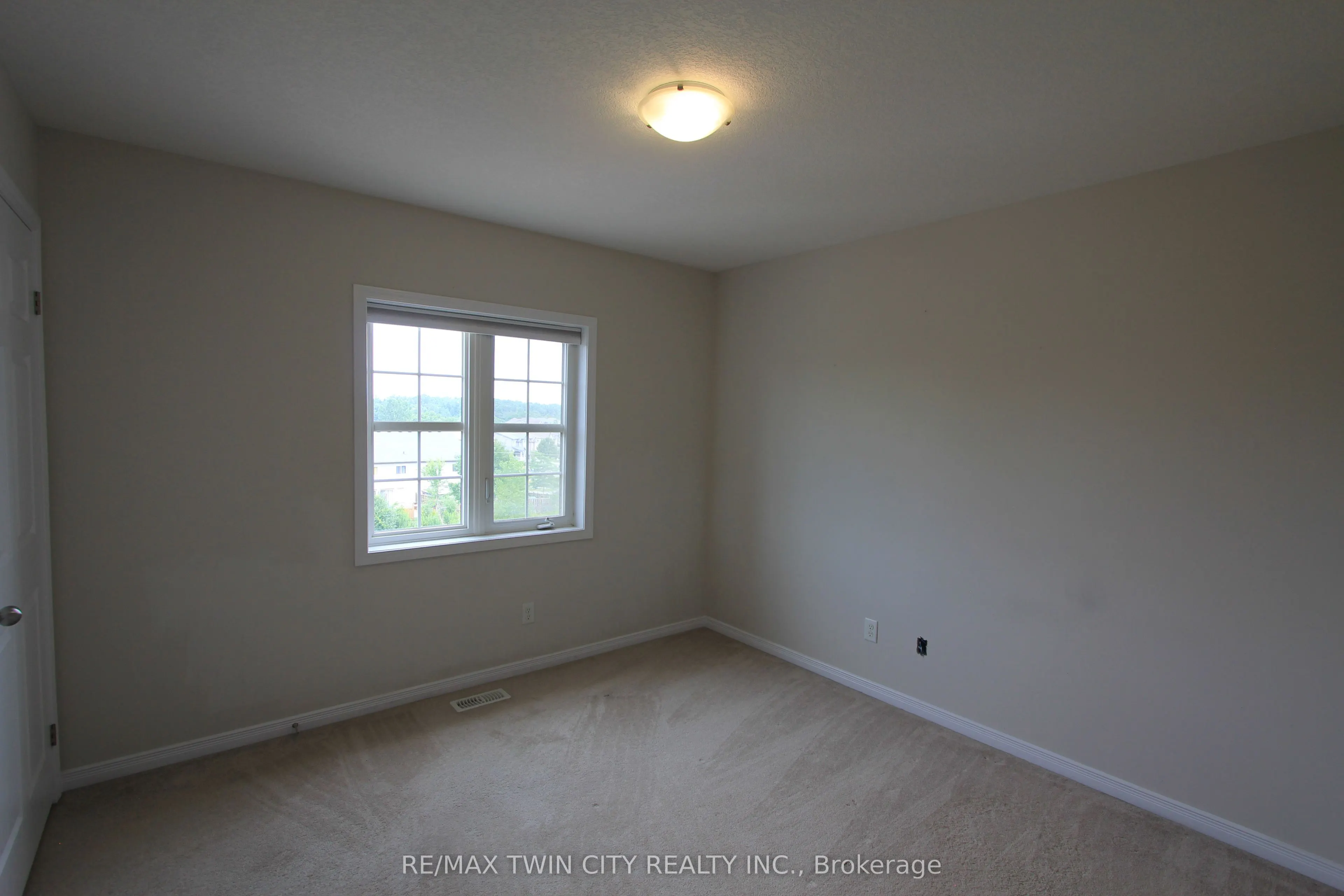 255 Maitland Street, #3E
