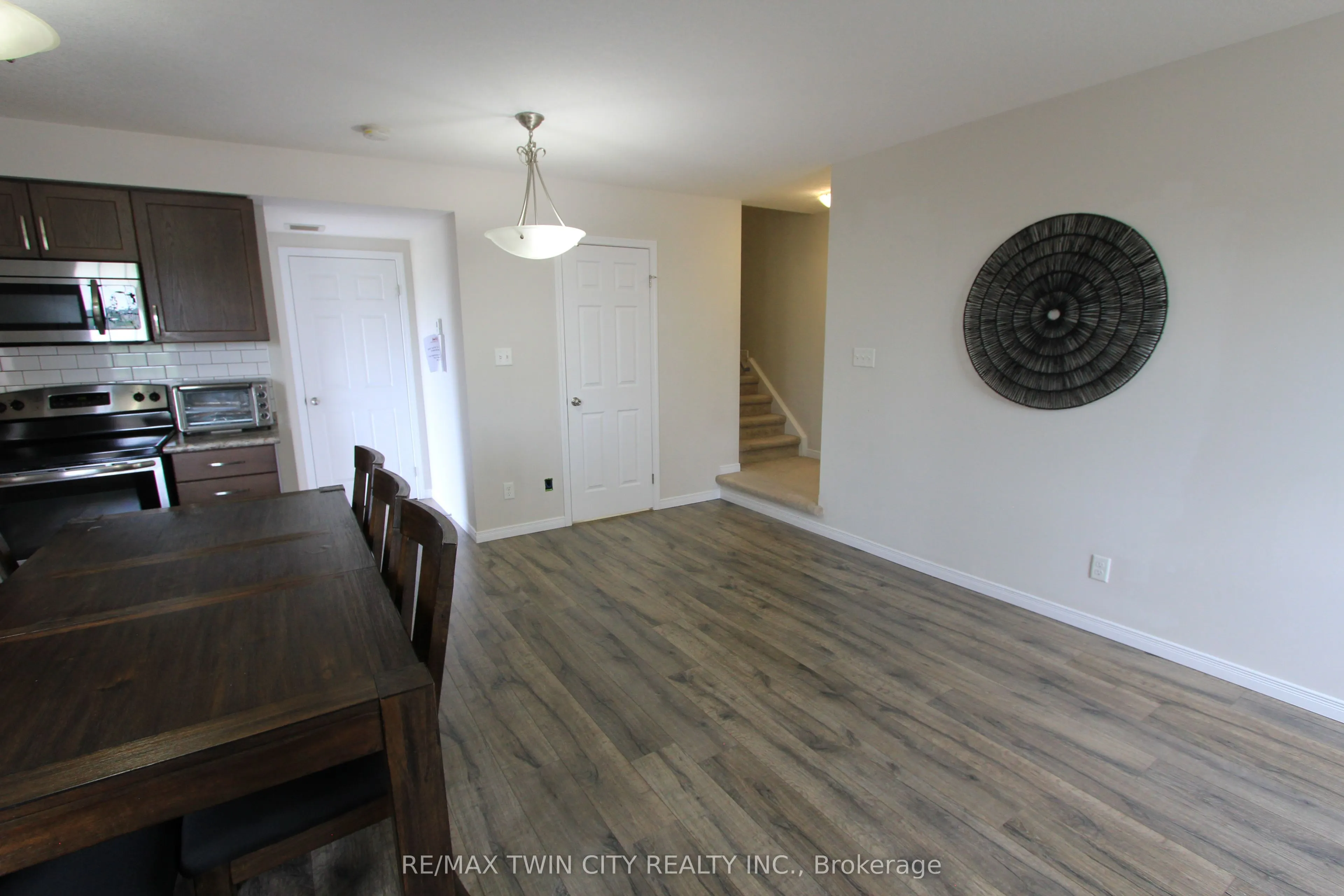 255 Maitland Street, #3E