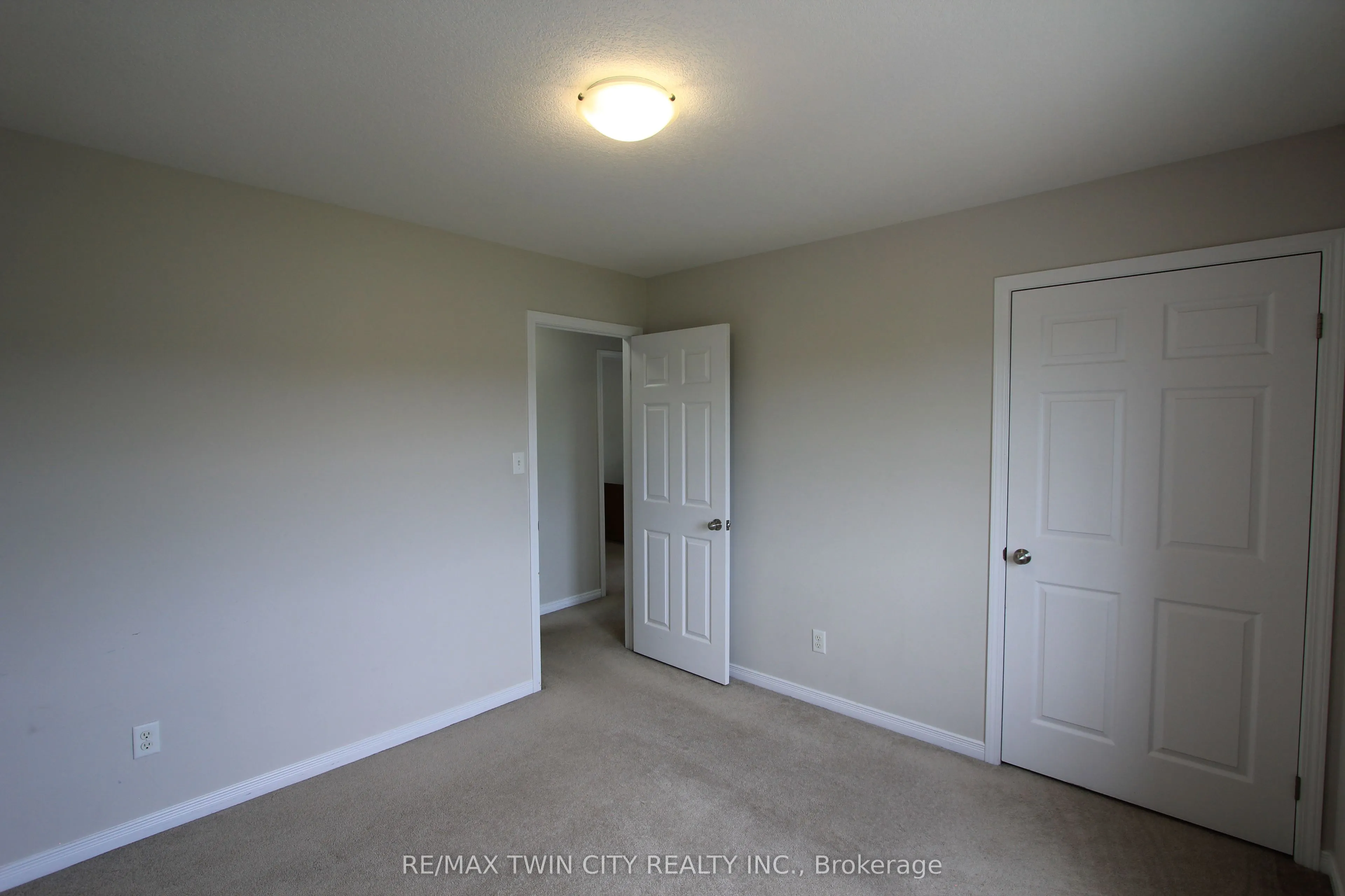 255 Maitland Street, #3E
