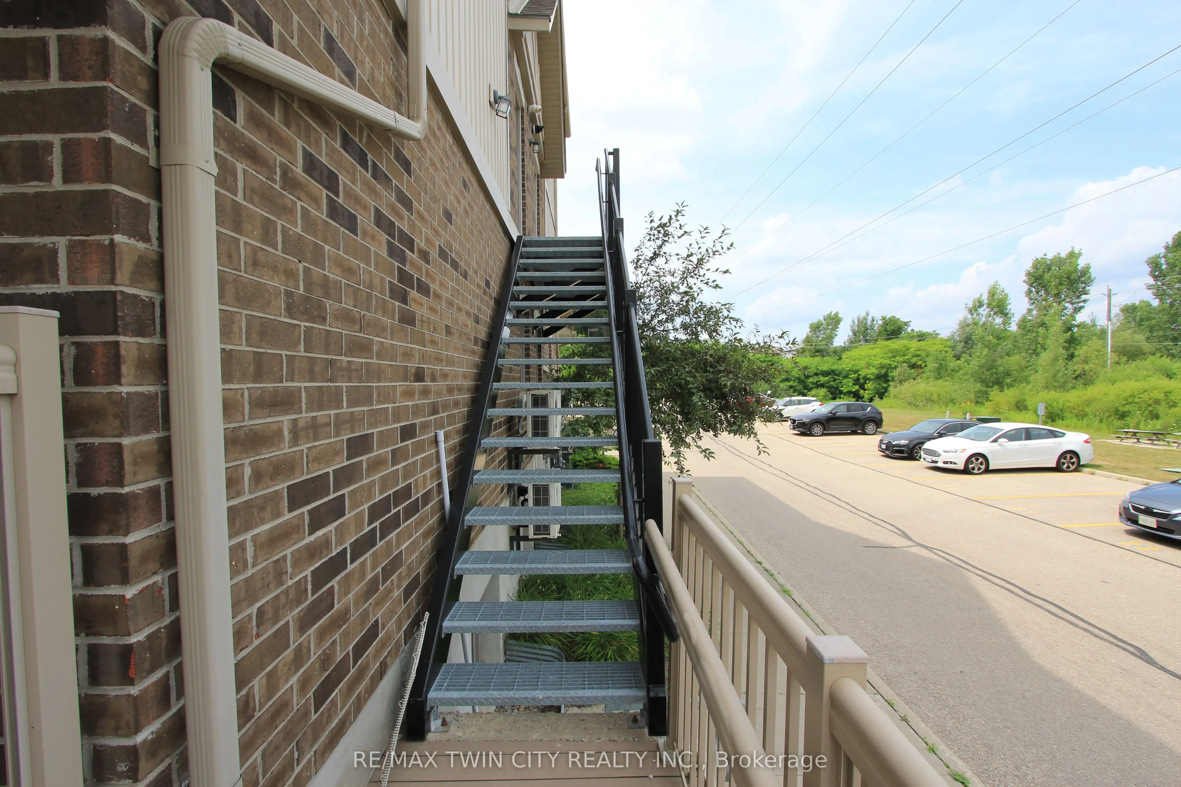 255 Maitland Street, #3E