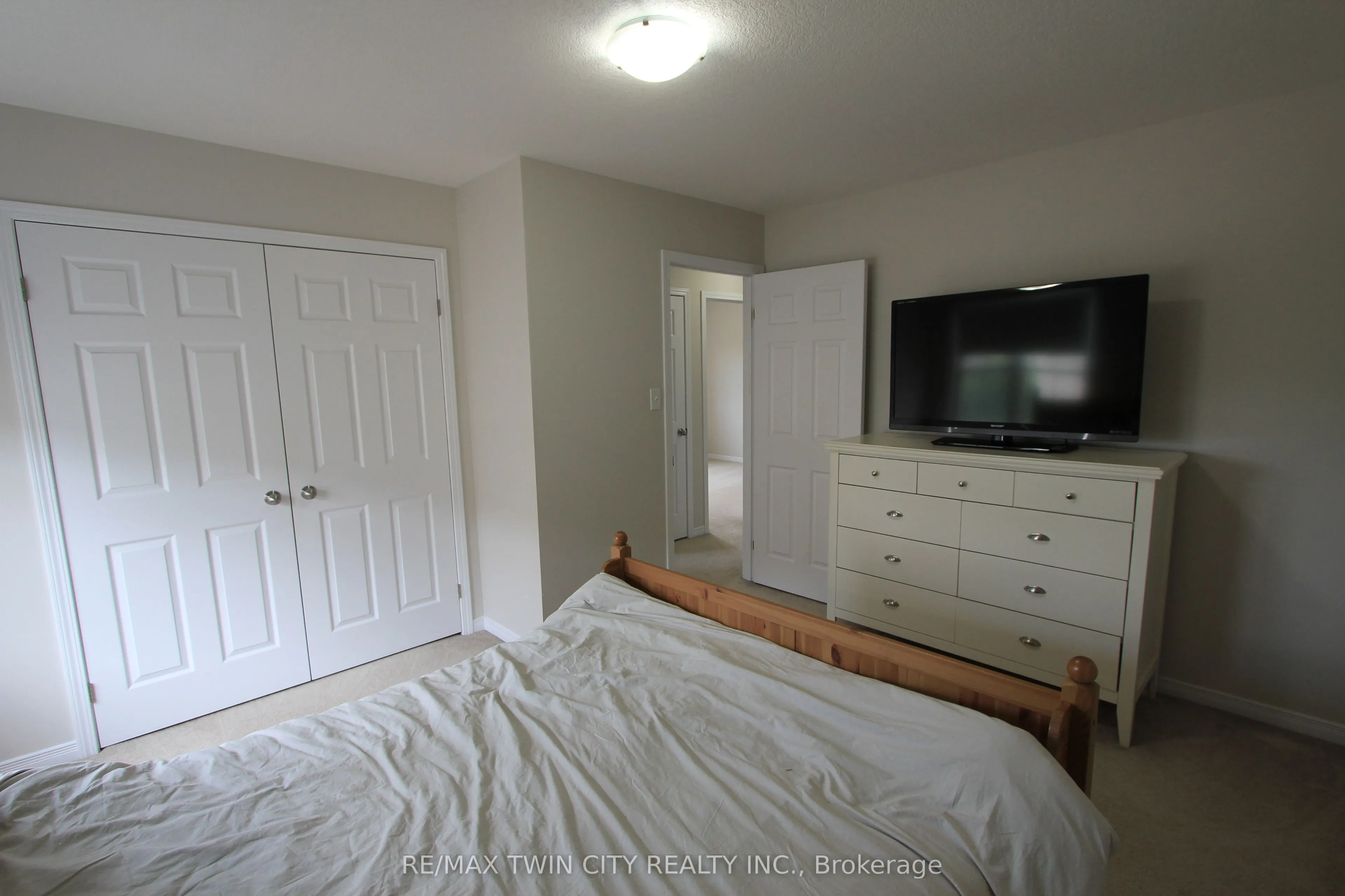 255 Maitland Street, #3E