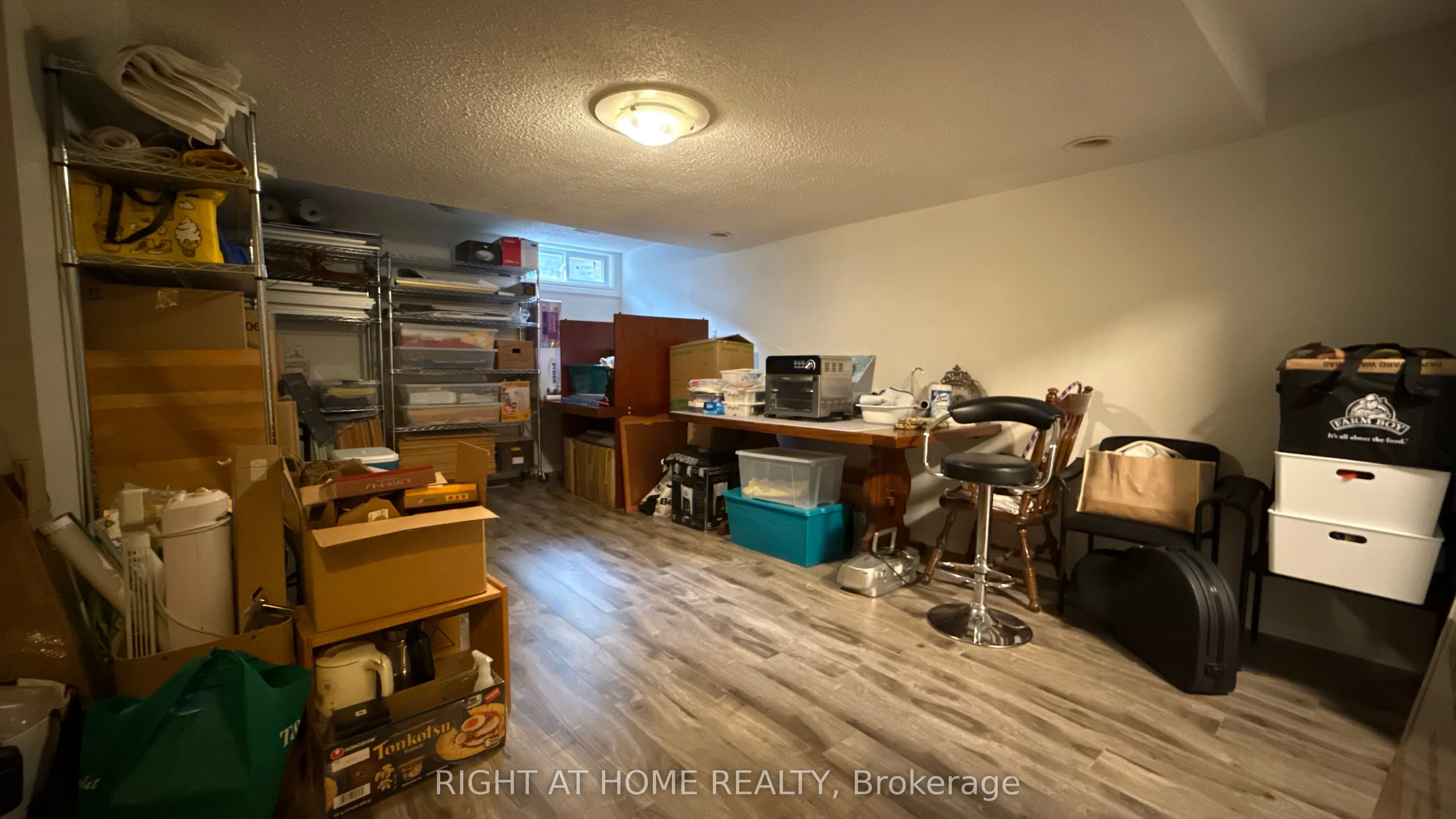 475 MOODIE Drive, #E