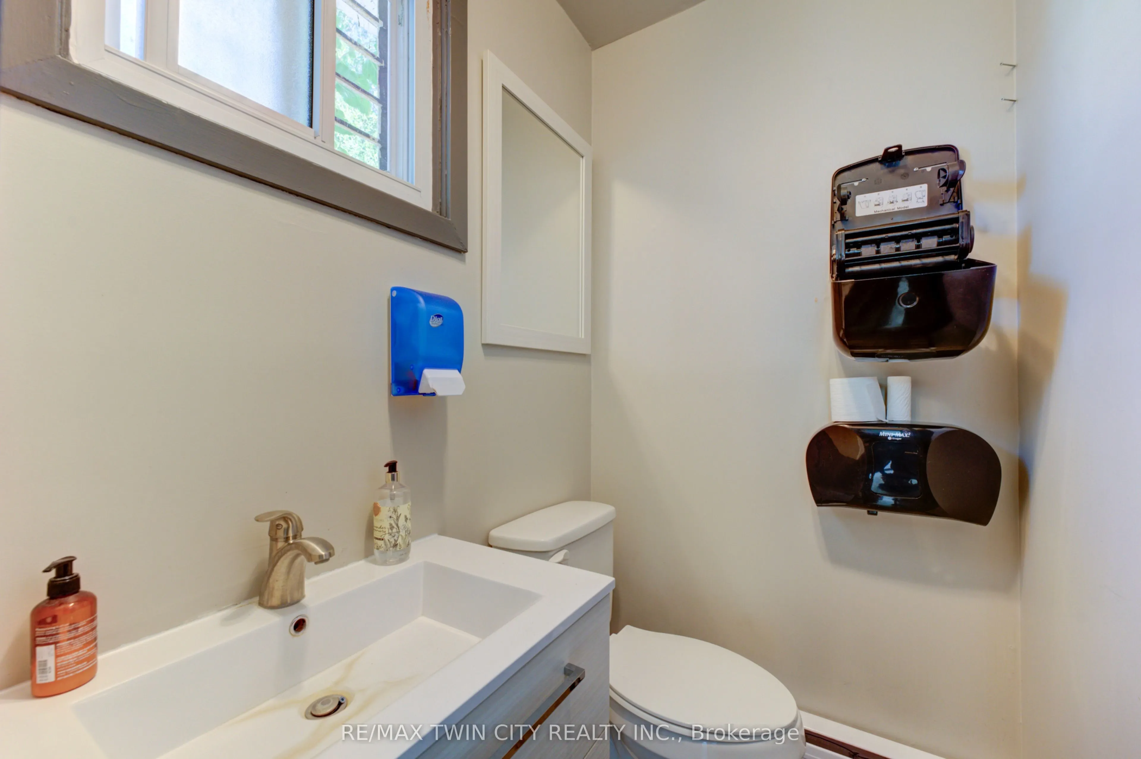 50 King George Road, #1