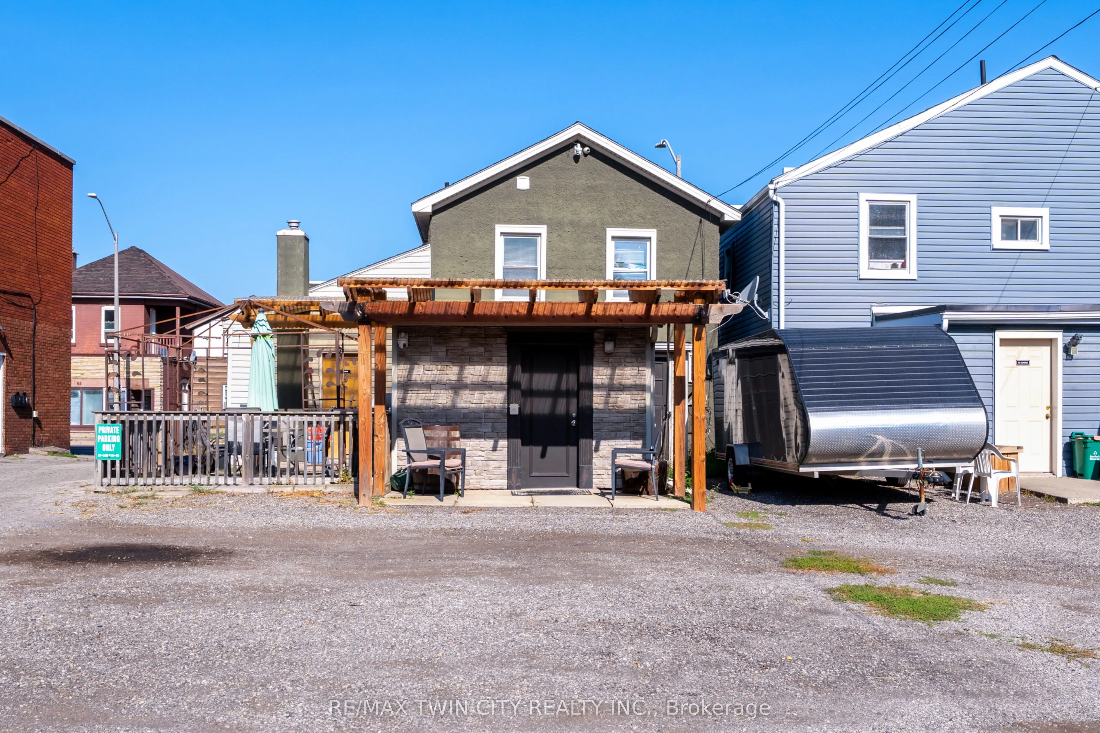60-62 Colborne Street W