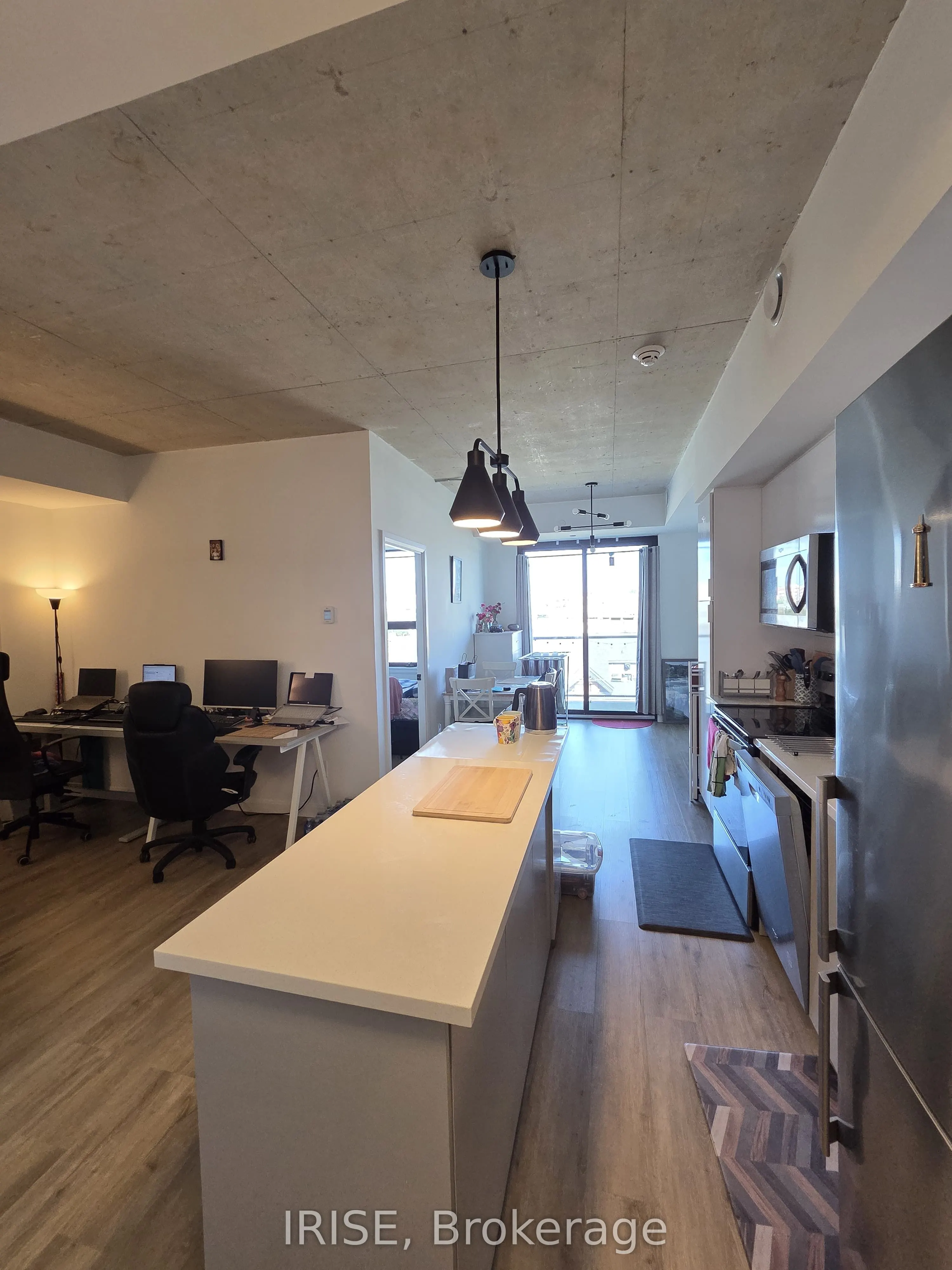 7 Erie Avenue, #401