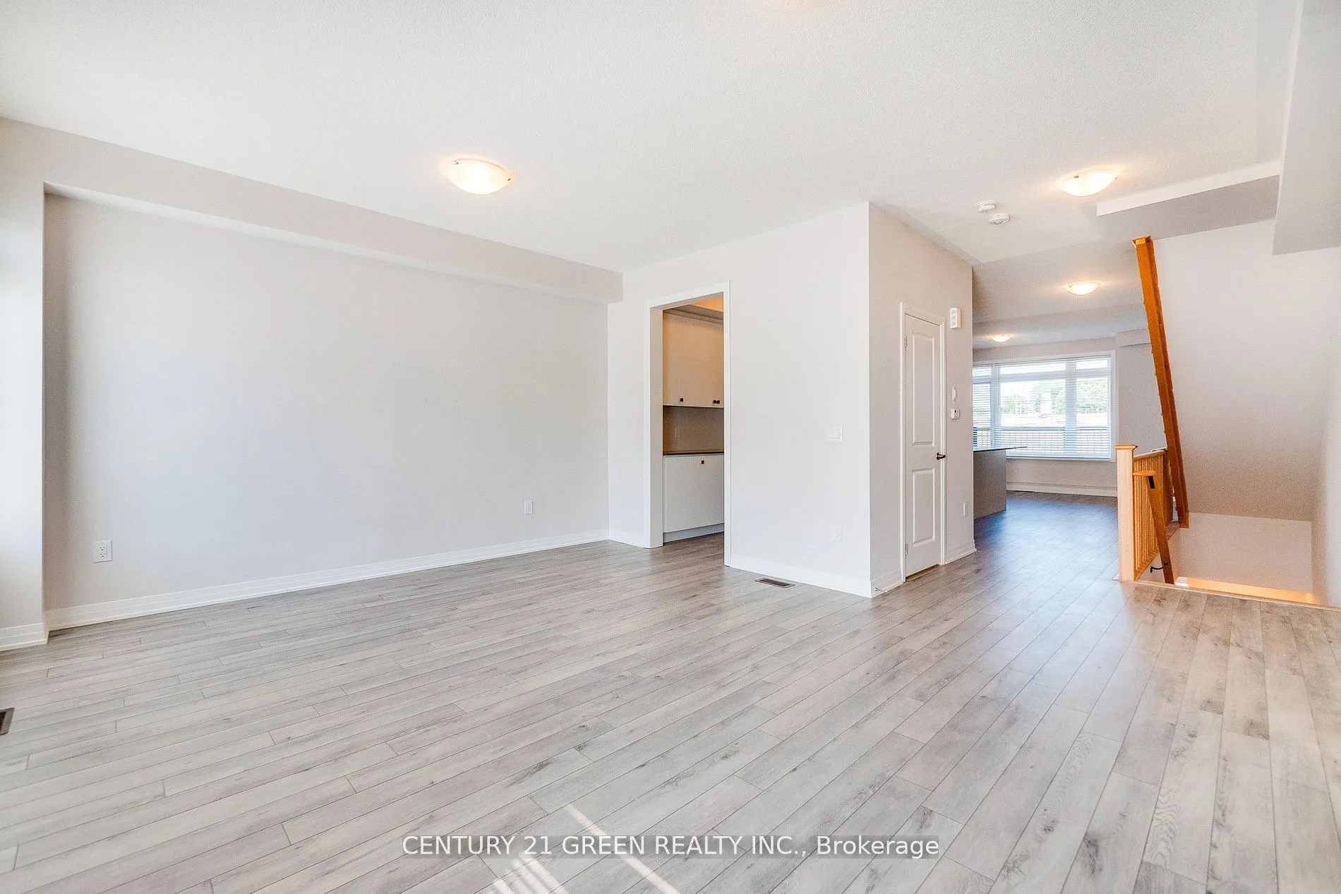 585 Colborne Street, #104