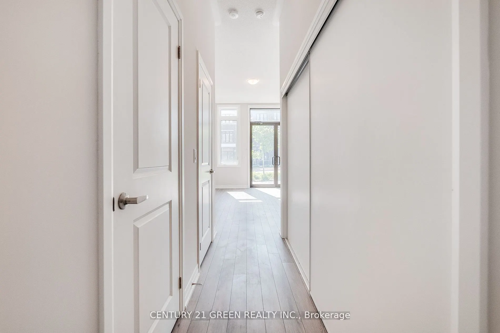 585 Colborne Street, #104