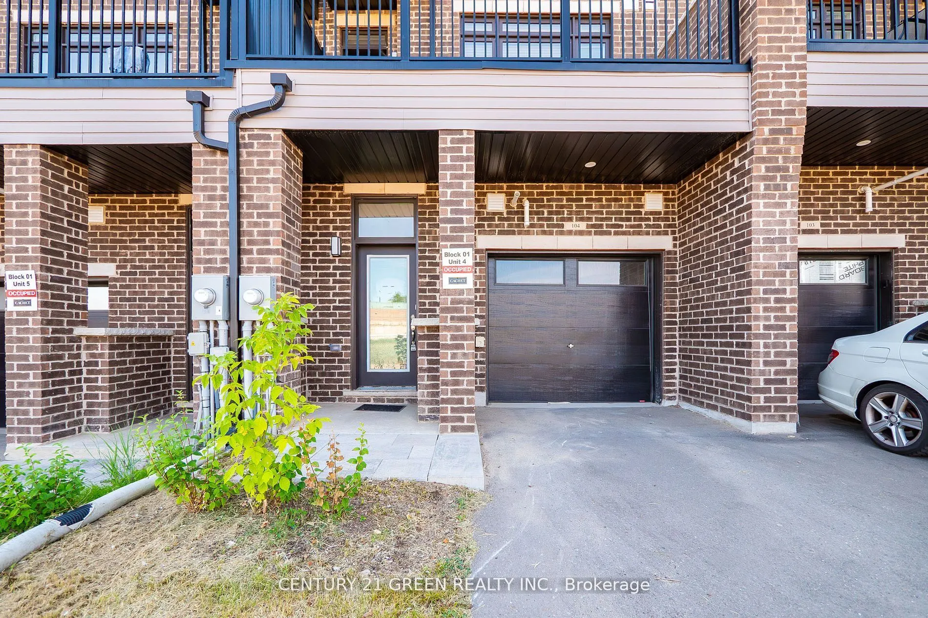 585 Colborne Street, #104