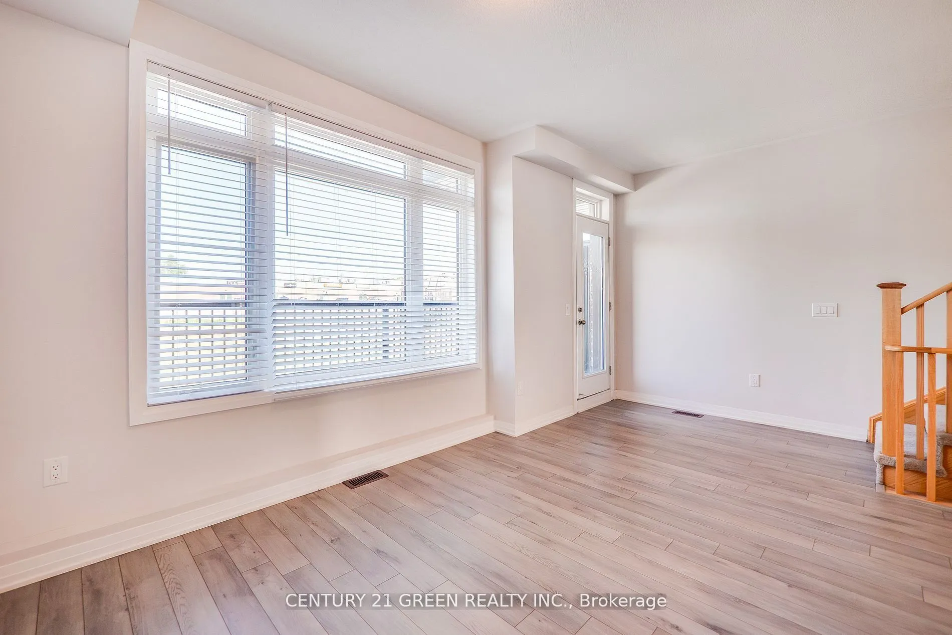 585 Colborne Street, #104