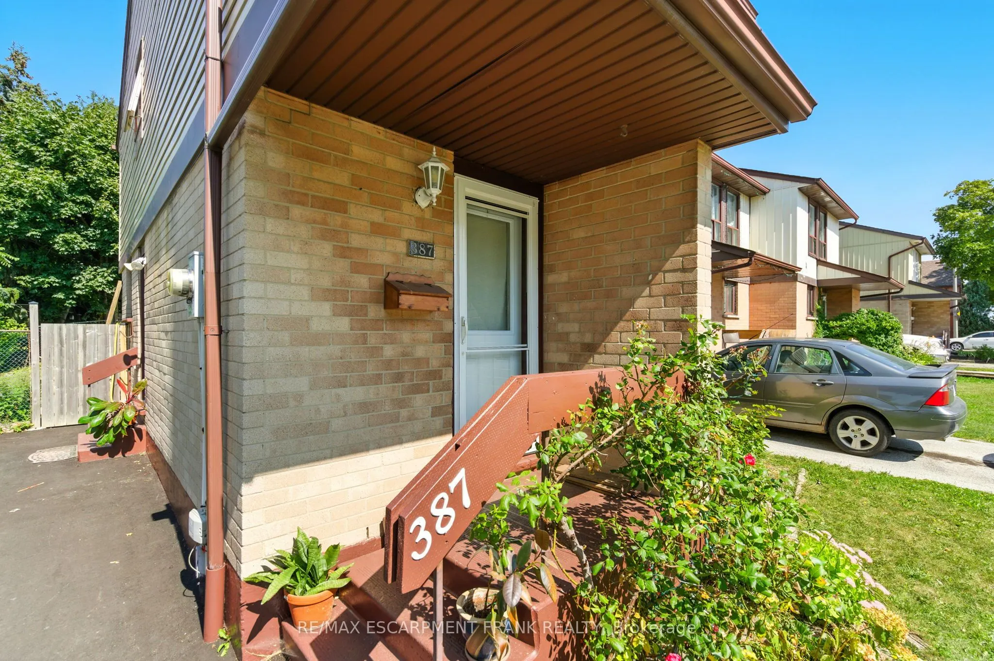 387 Franklin Road