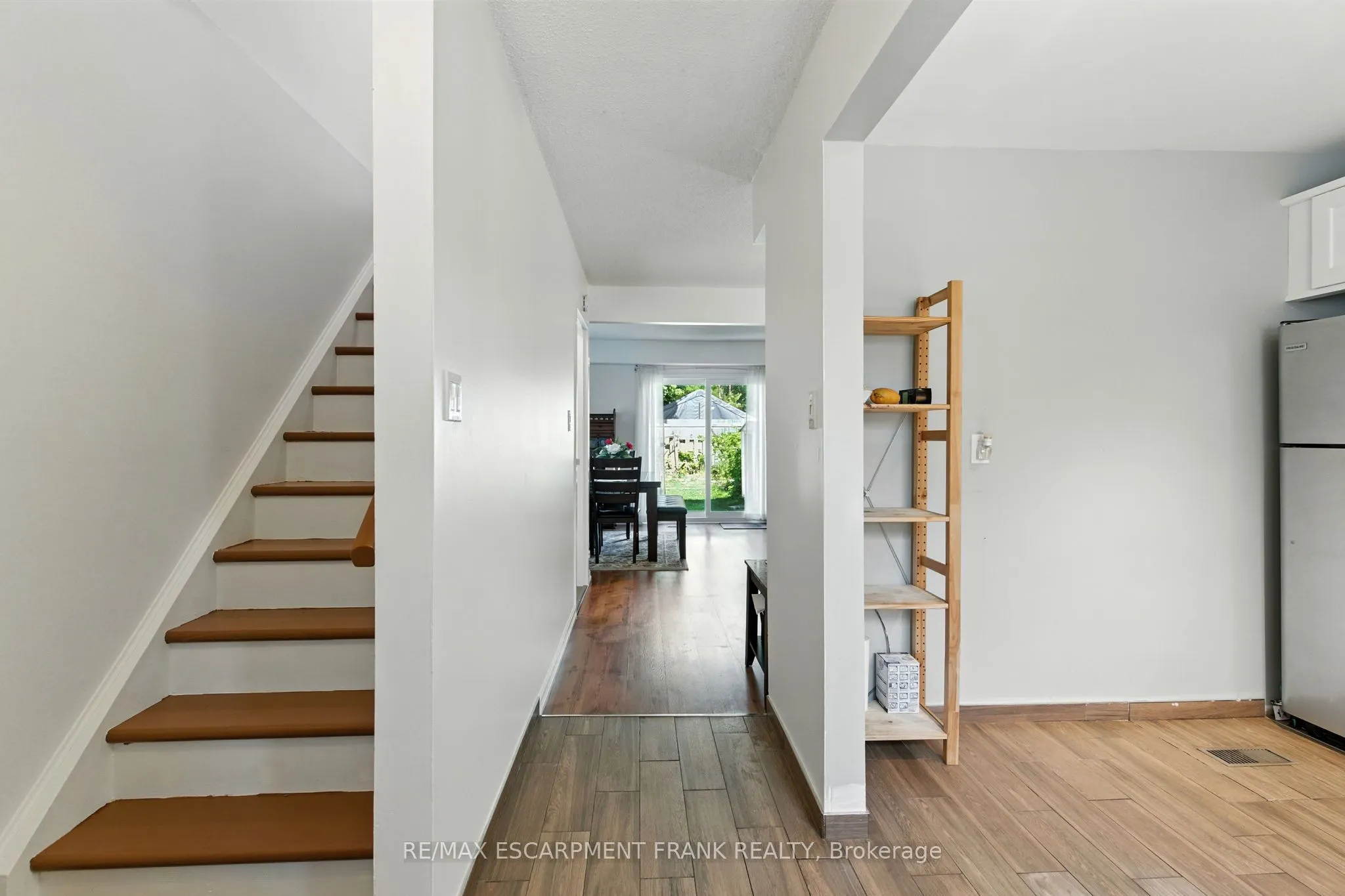 387 Franklin Road