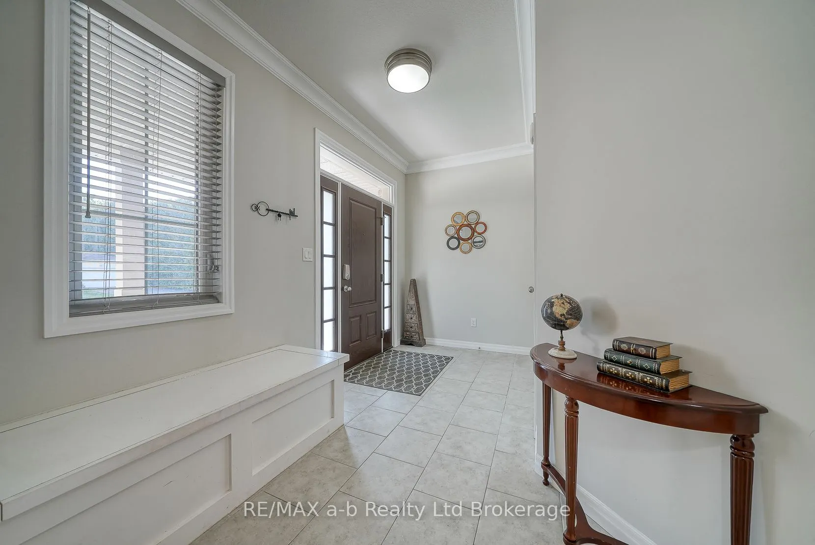 37 Lowrie Crescent