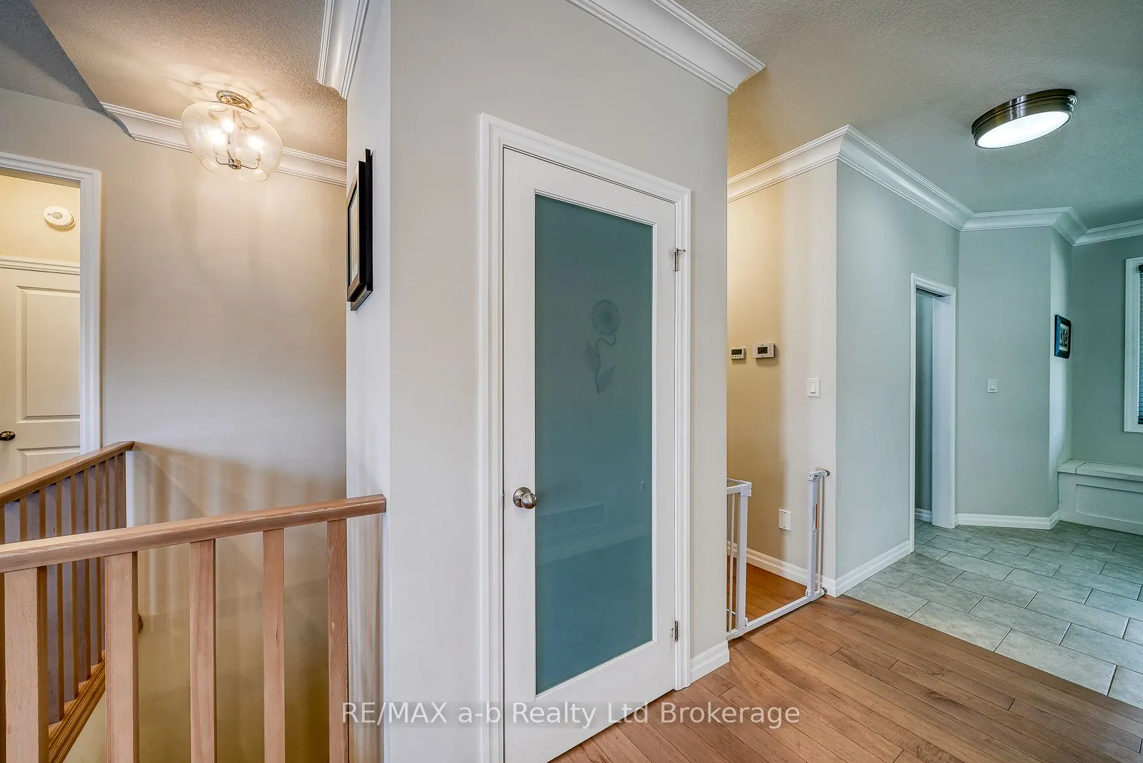 37 Lowrie Crescent