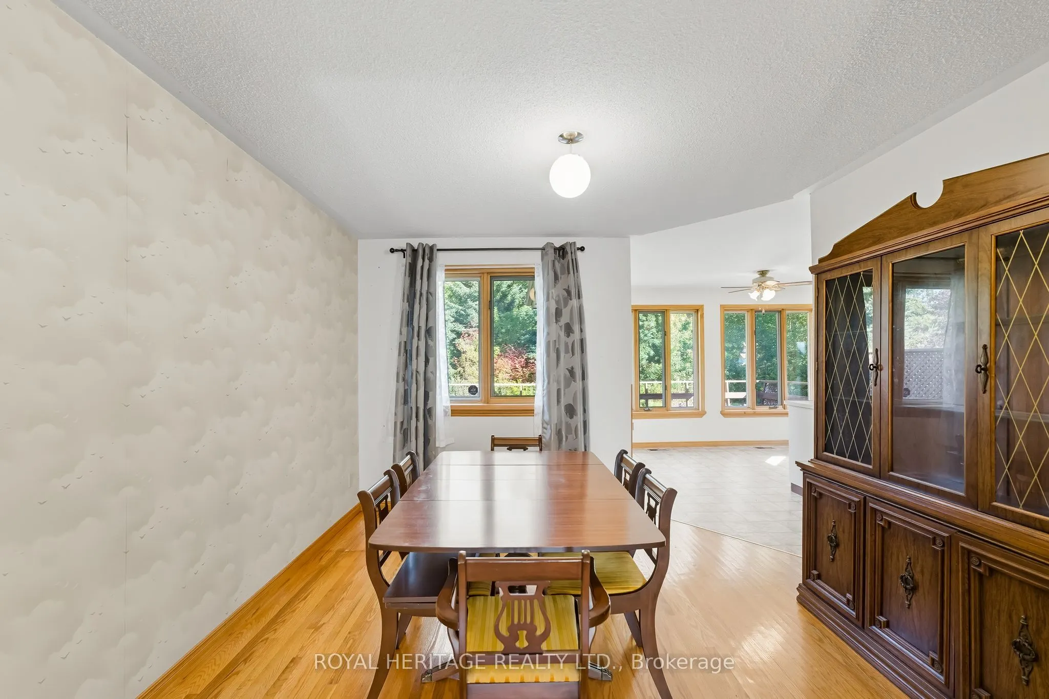 24 Butler Street W