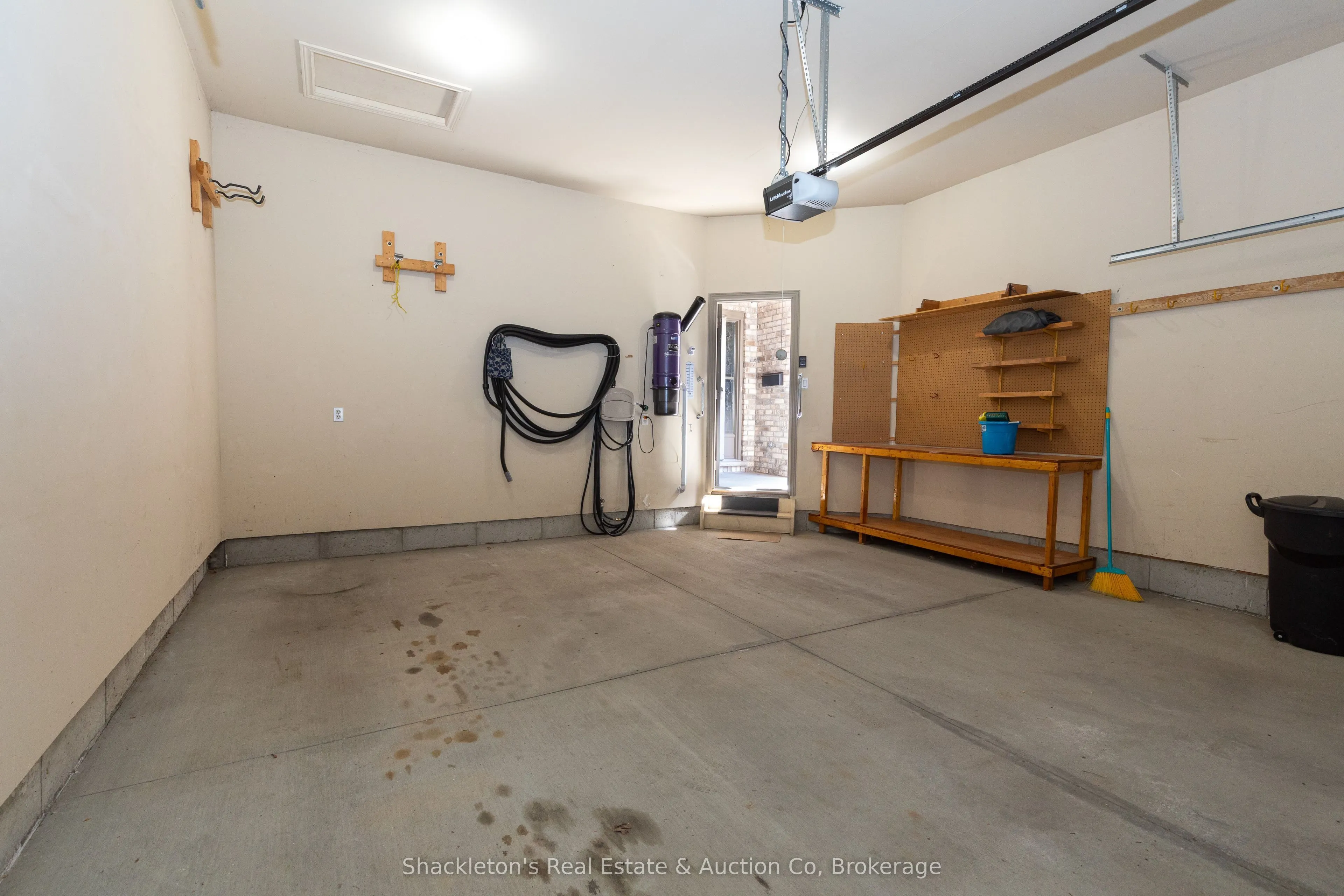 44 Edgevalley Road, #55