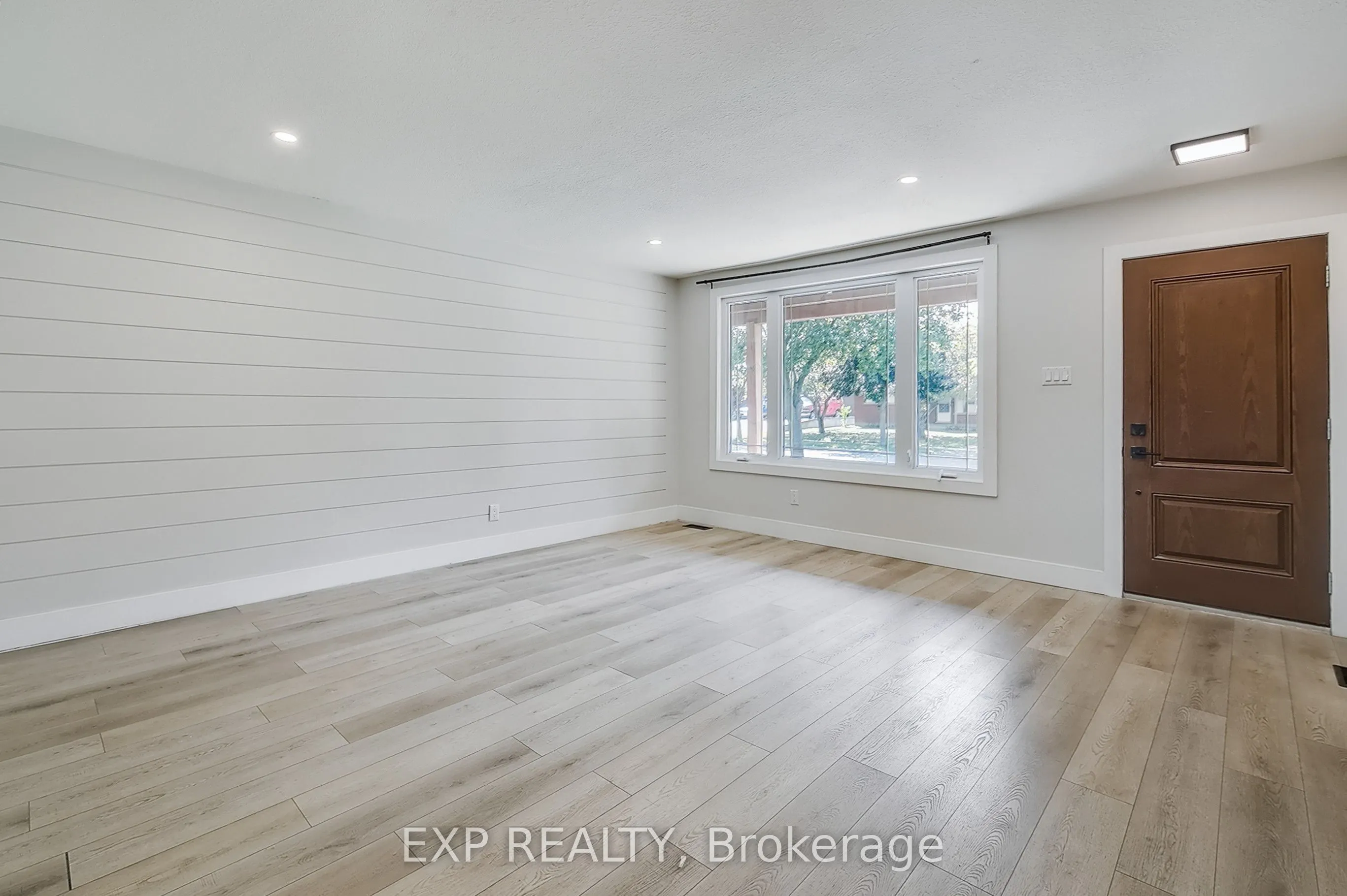 88 Oak Street