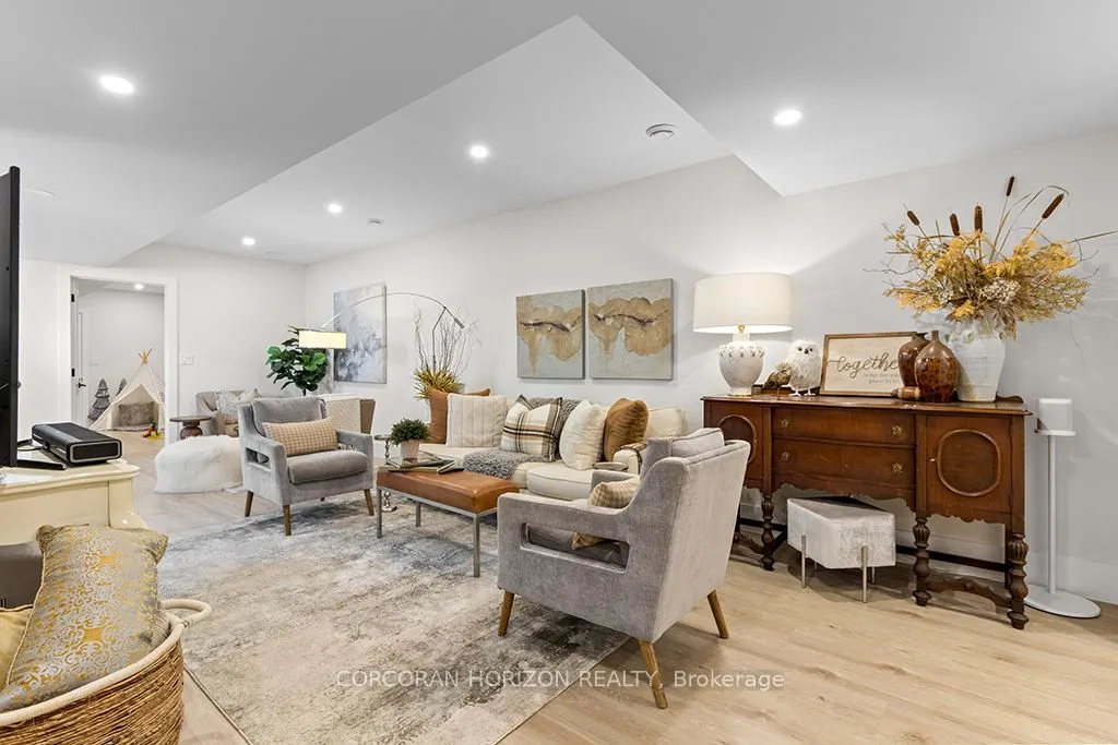 107 Louise Creek Crescent