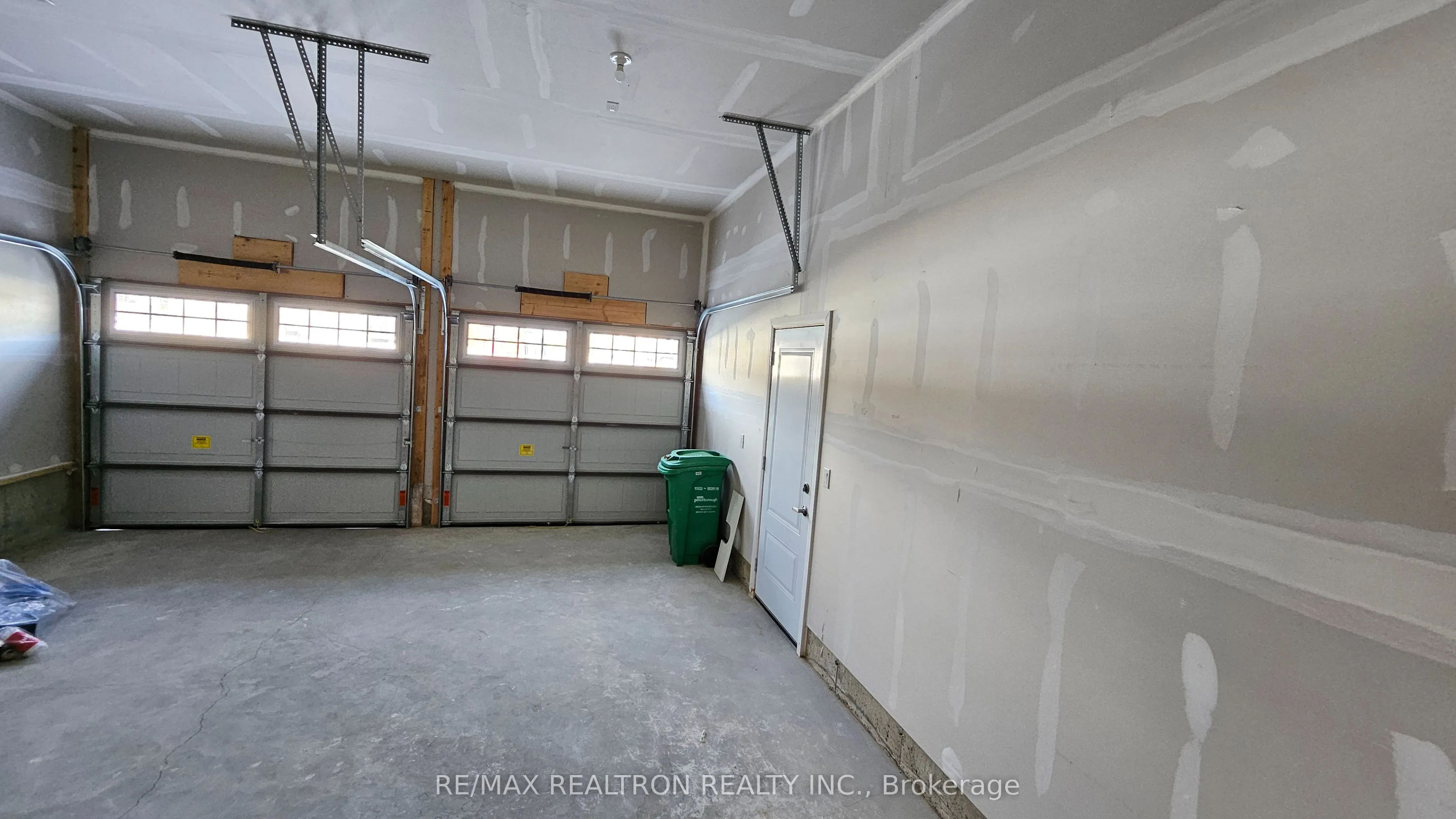 668 Lemay Grove