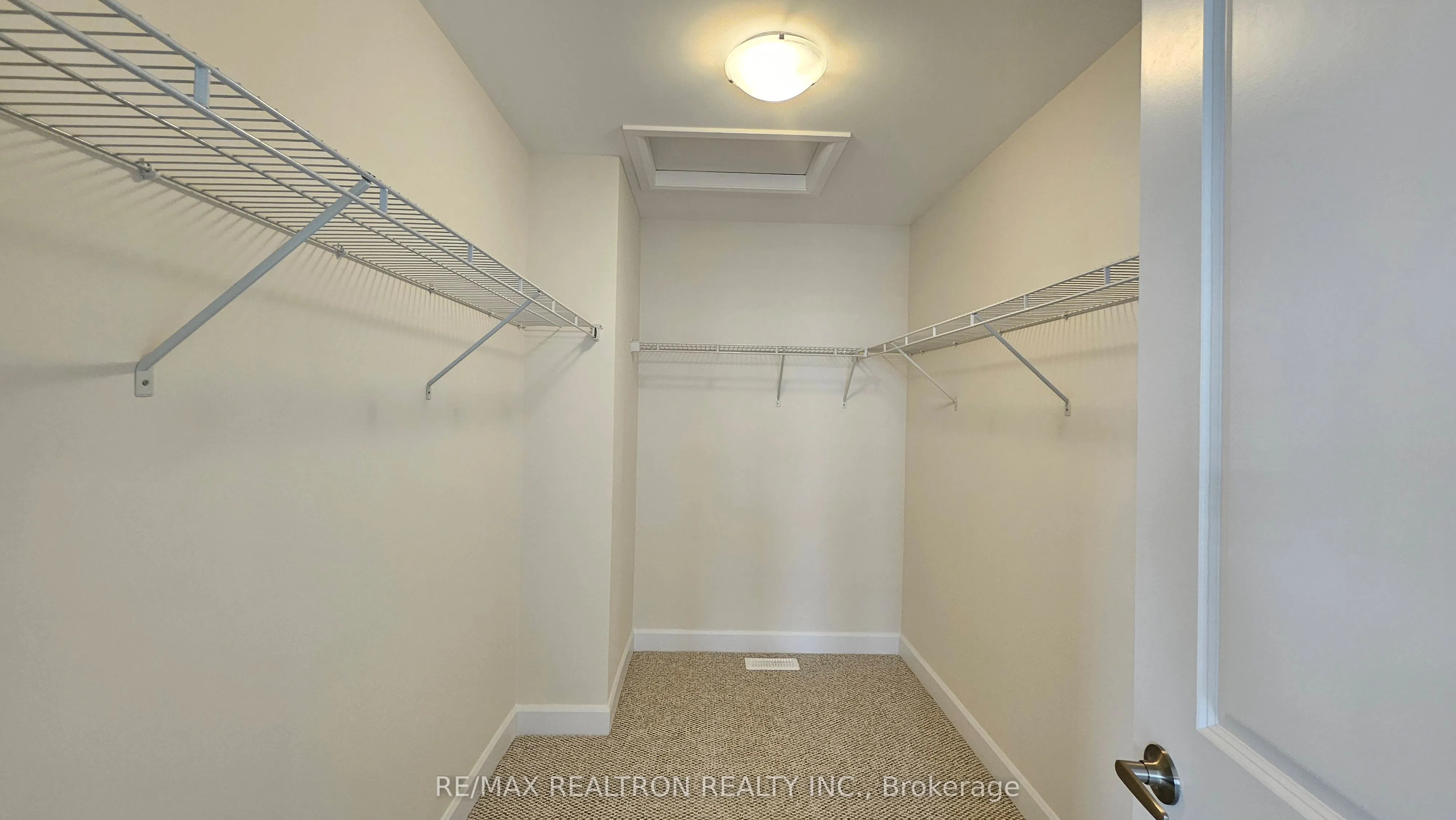 668 Lemay Grove