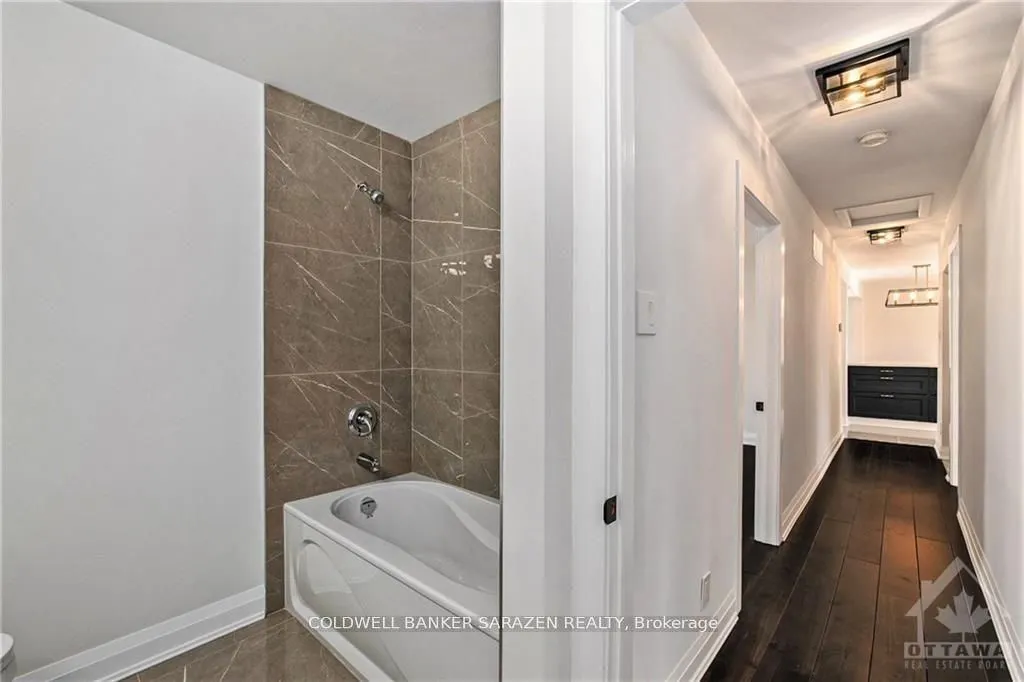 16 TURTLEBACK Way