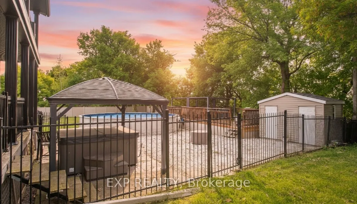 2754 Eagleson Road