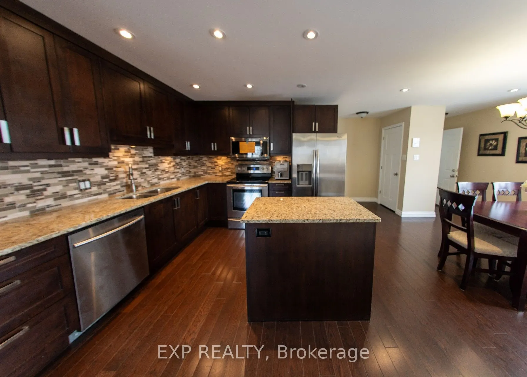 2754 Eagleson Road