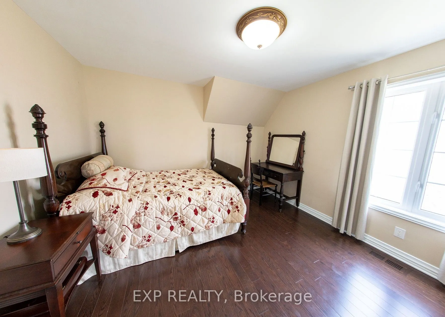 2754 Eagleson Road