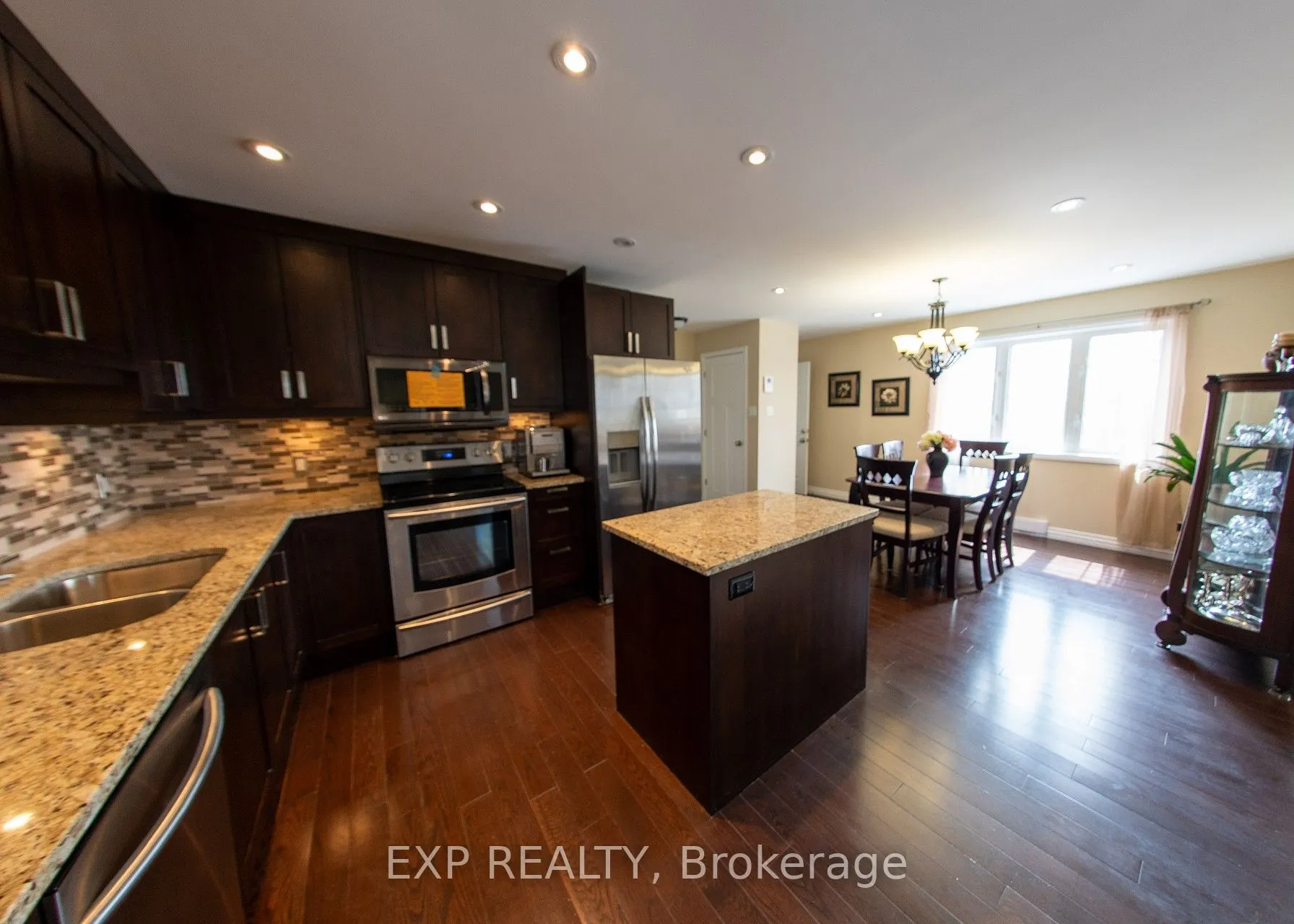 2754 Eagleson Road