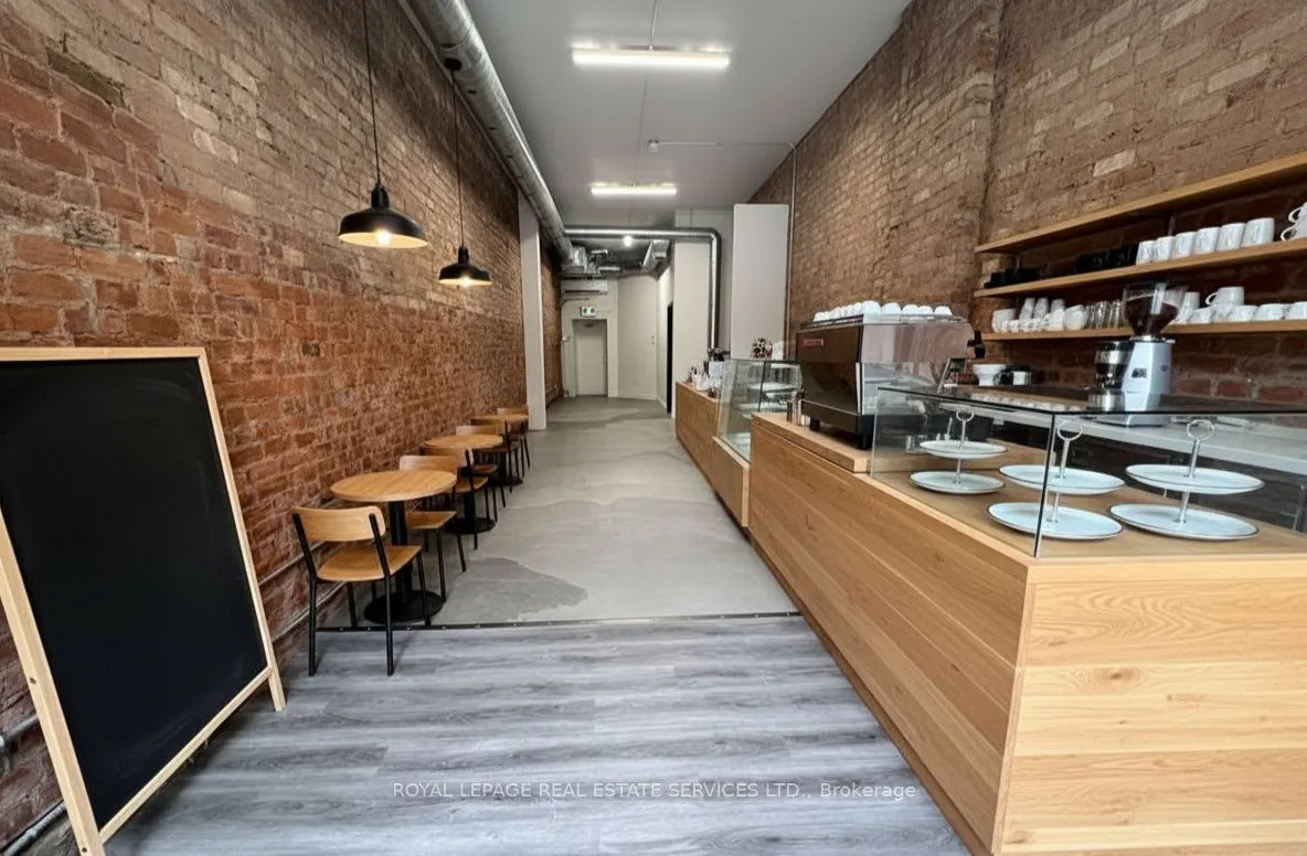 183 King Street E