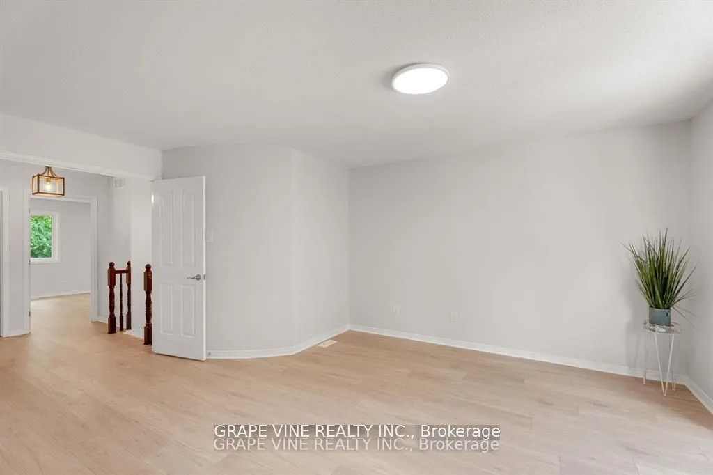 564 Aberfoyle Circle