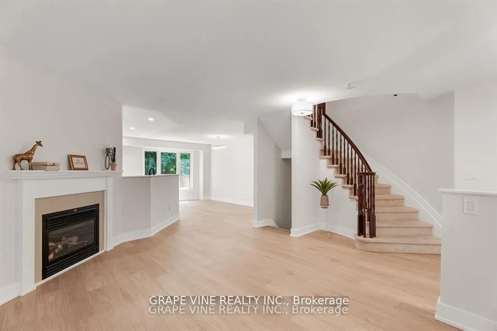 564 Aberfoyle Circle