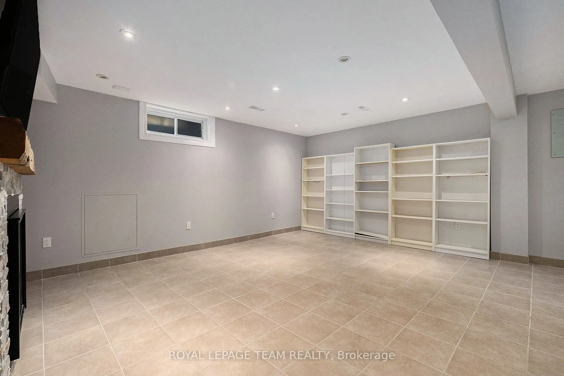 93 Royal Oak Court