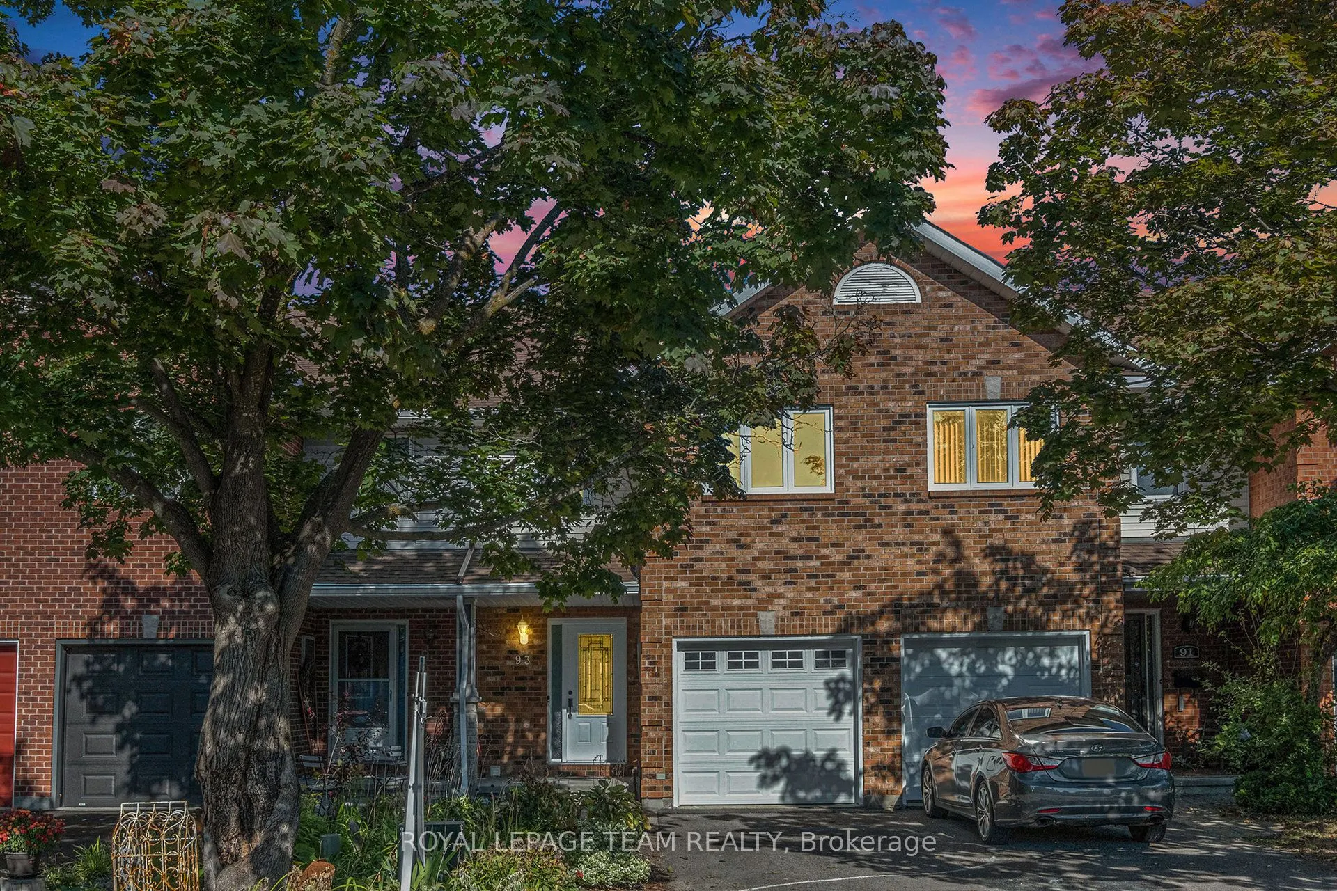 93 Royal Oak Court