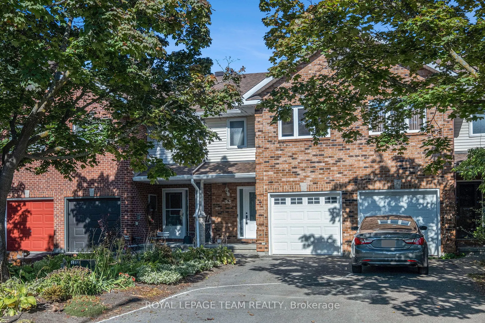 93 Royal Oak Court