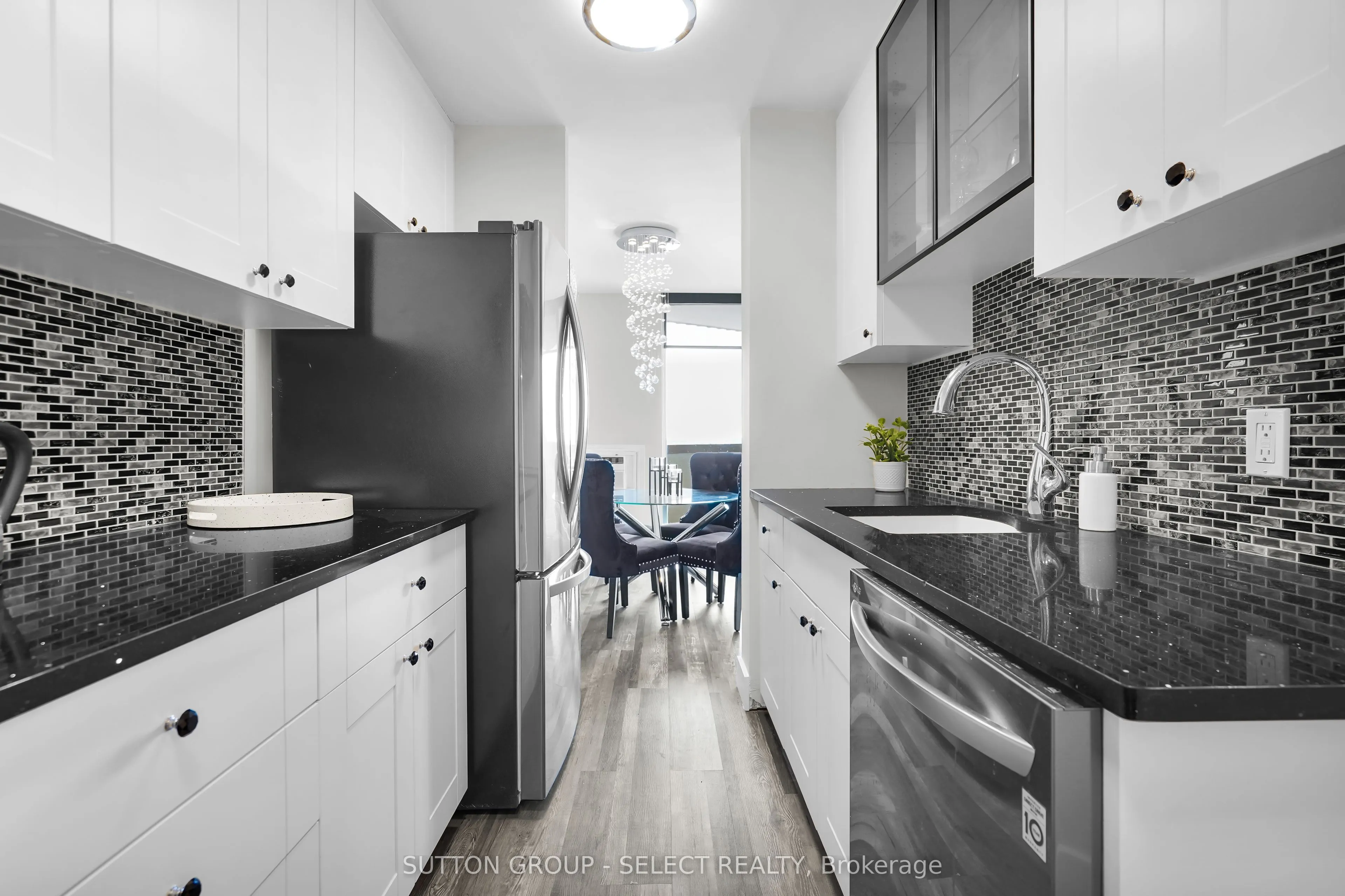 1105 Jalna Boulevard, #1204