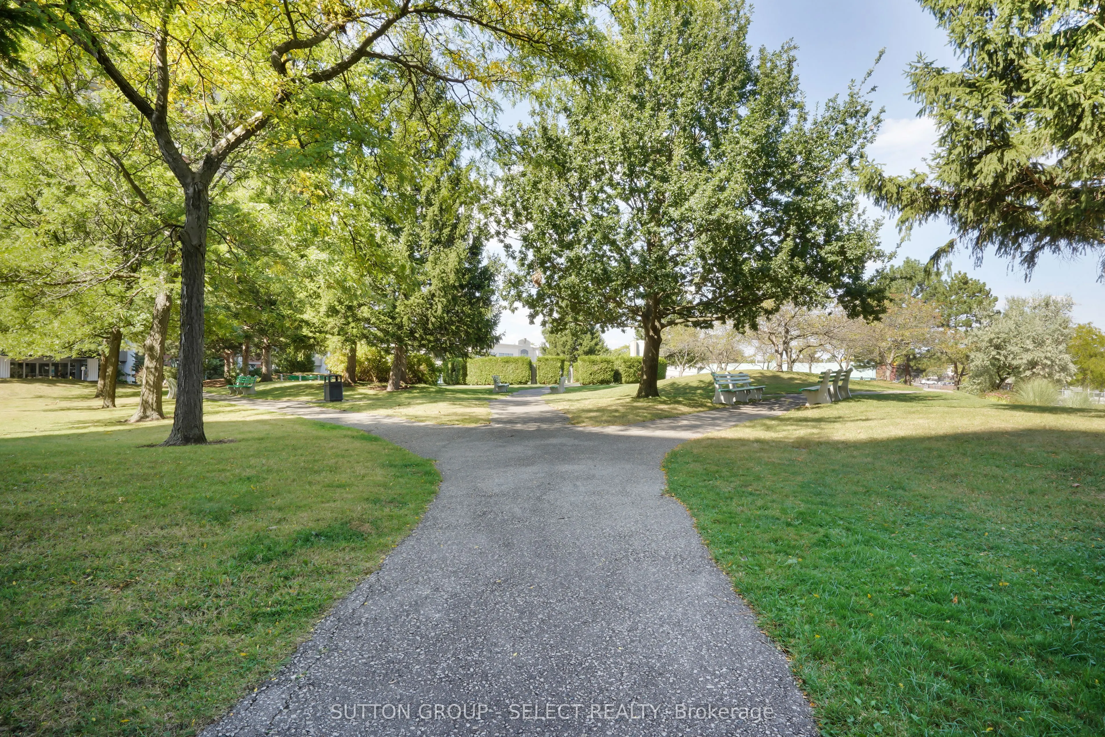 1105 Jalna Boulevard, #1204
