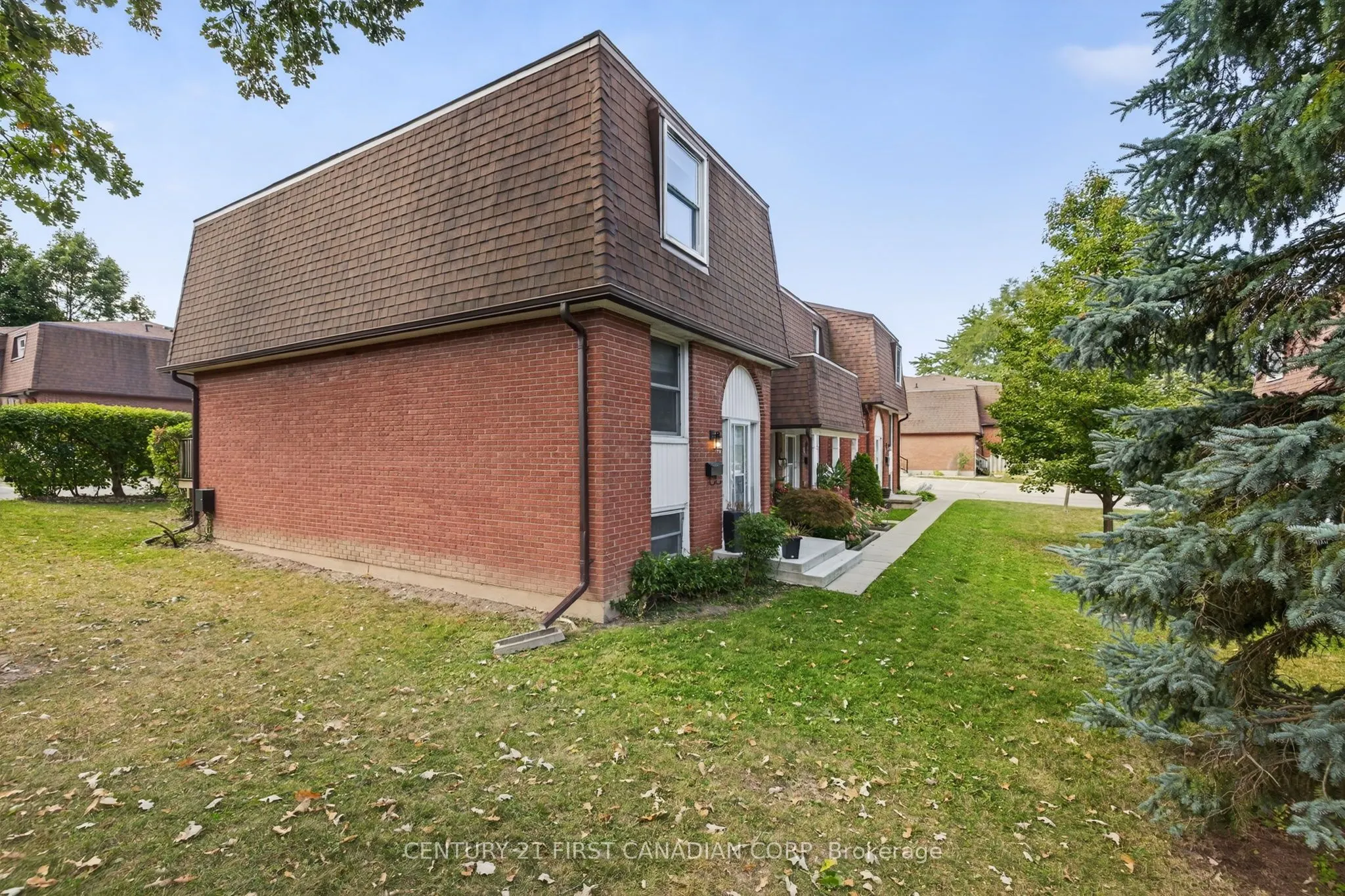 176 Gardenwood Drive, #34